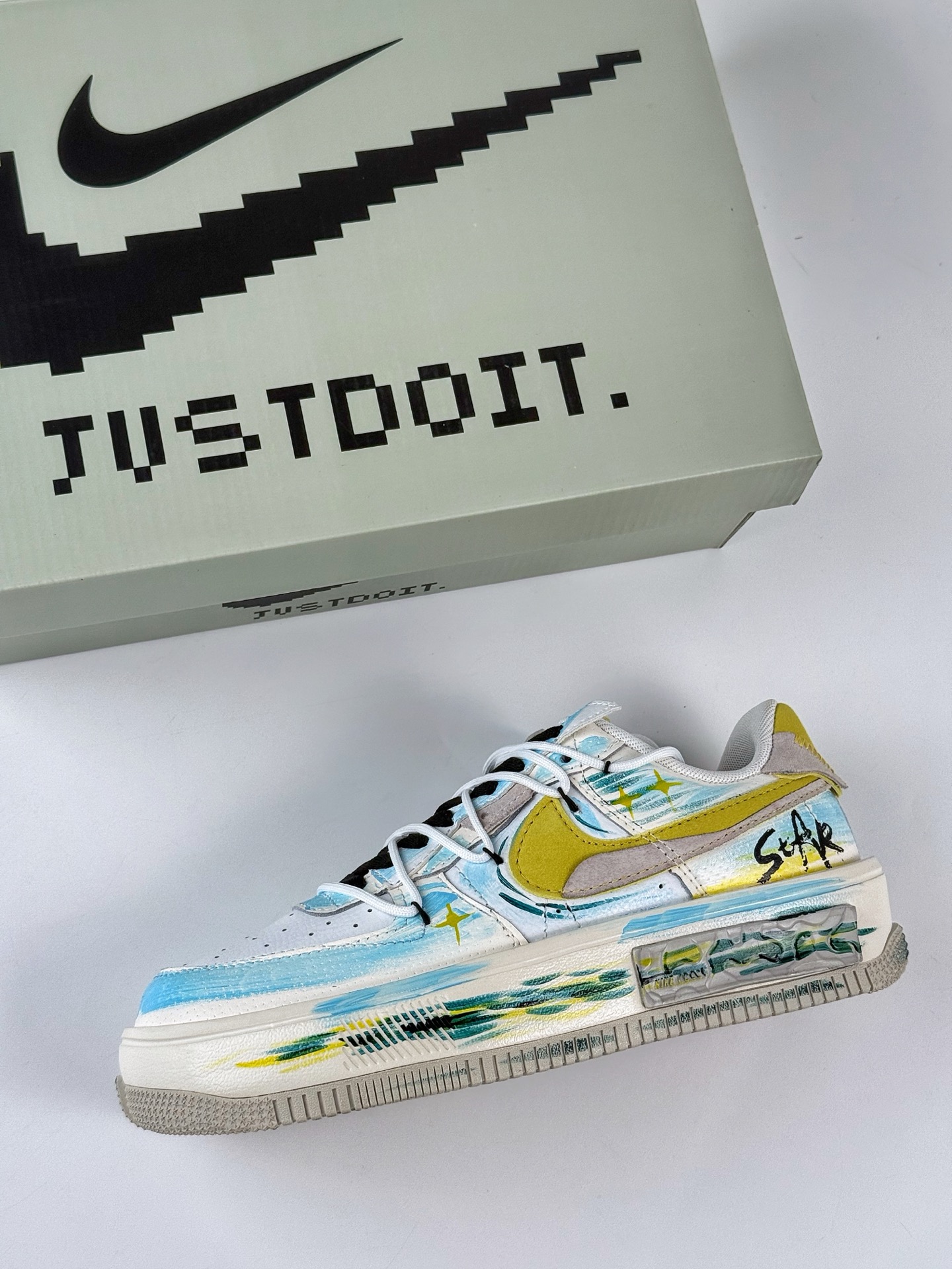 Nike Air Force 1 Low 07 ”Lemon” 柠檬 白蓝绑带 DV6984-011-莆田鞋,莆田鞋货源,高仿鞋,高仿鞋货源,安福档口,莆田高仿鞋,莆田鞋批发,高仿鞋批发,莆田高仿运动鞋,高仿运动鞋,莆田运动鞋 Nike Air Force 1 Low 07 ”Lemon” 柠檬 白蓝绑带 DV6984-011