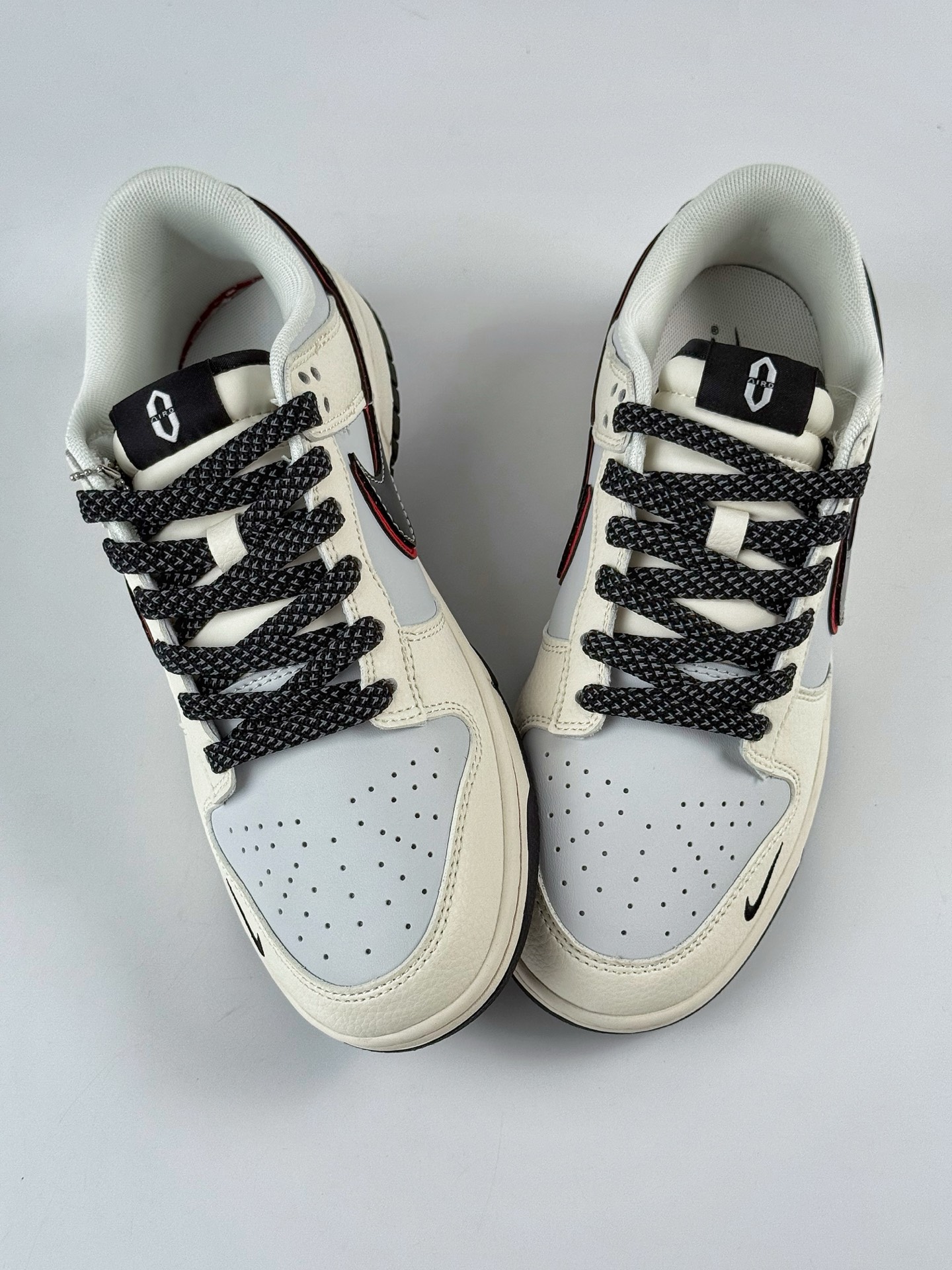 Nike SB Dunk Low 白蓝小勾满天星 FC1688-237-莆田鞋,莆田鞋货源,高仿鞋,高仿鞋货源,安福档口,莆田高仿鞋,莆田鞋批发,高仿鞋批发,莆田高仿运动鞋,高仿运动鞋,莆田运动鞋 Nike SB Dunk Low 白蓝小勾满天星 FC1688-237