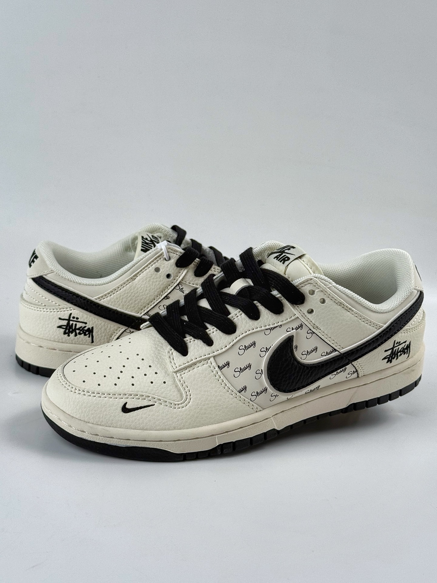 Nike Air Dunk LOW 1“斯图西联名——经典米黑勾” JP1628-023 Nike Air Dunk LOW 1“斯图西联名——经典米黑勾” JP1628-023