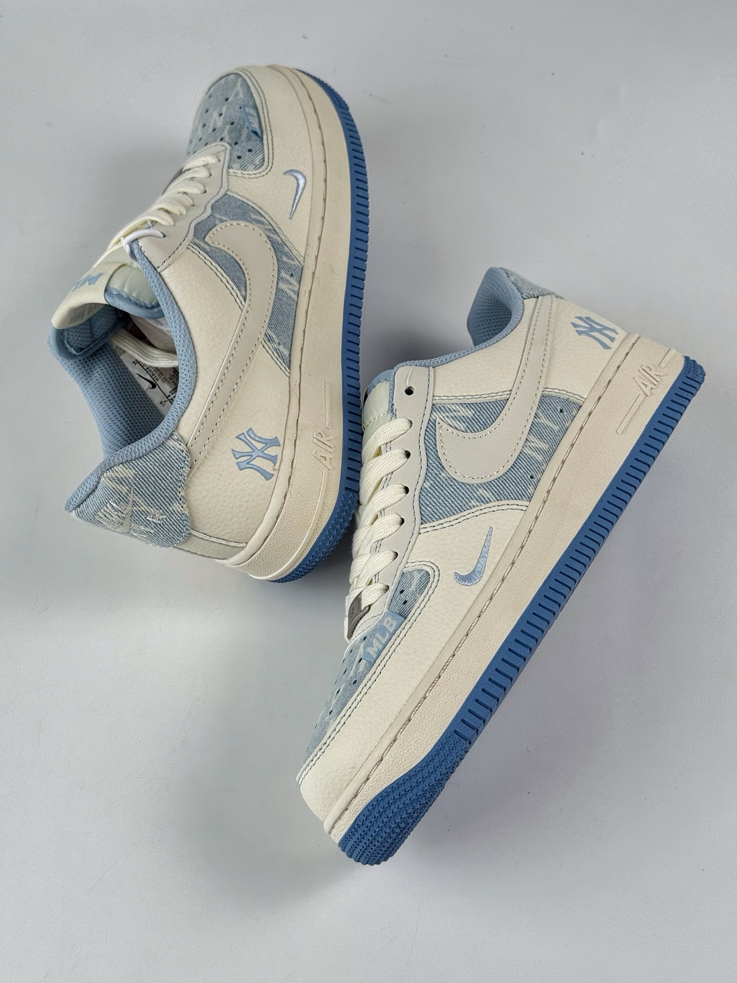 260 Nike Air Force 1 Low 07 x MLB 白蓝小勾 HS8068-016-Chinese UA Cheap High Quatity Brand Clothes Bags handbags Sneakers wholesale wholesaler seller from China Factory suppliers Fashion Clothing Shoes best Quality Beautiful Price 260 Nike Air Force 1 Low 07 x MLB 白蓝小勾 HS8068-016