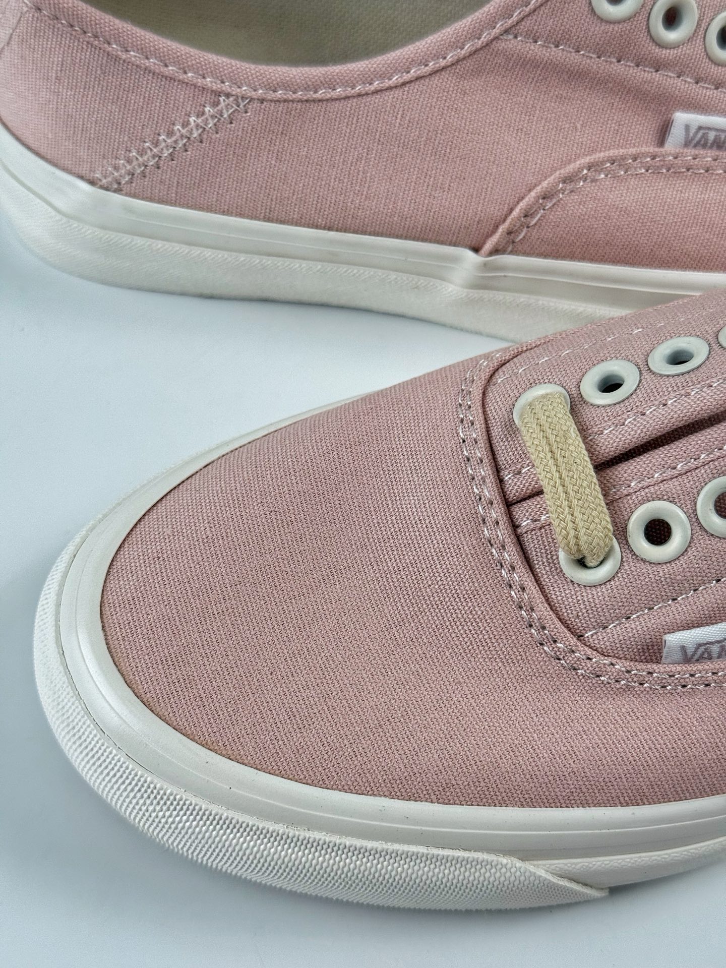 130 Vans Authentic 44 Premium 粉色 万斯官方 舒适简约时尚低帮帆布鞋 VN000D4YFBMYK-Chinese UA Cheap High Quatity Brand Clothes Bags handbags Sneakers wholesale wholesaler seller from China Factory suppliers Fashion Clothing Shoes best Quality Beautiful Price 130 Vans Authentic 44 Premium 粉色 万斯官方 舒适简约时尚低帮帆布鞋 VN000D4YFBMYK