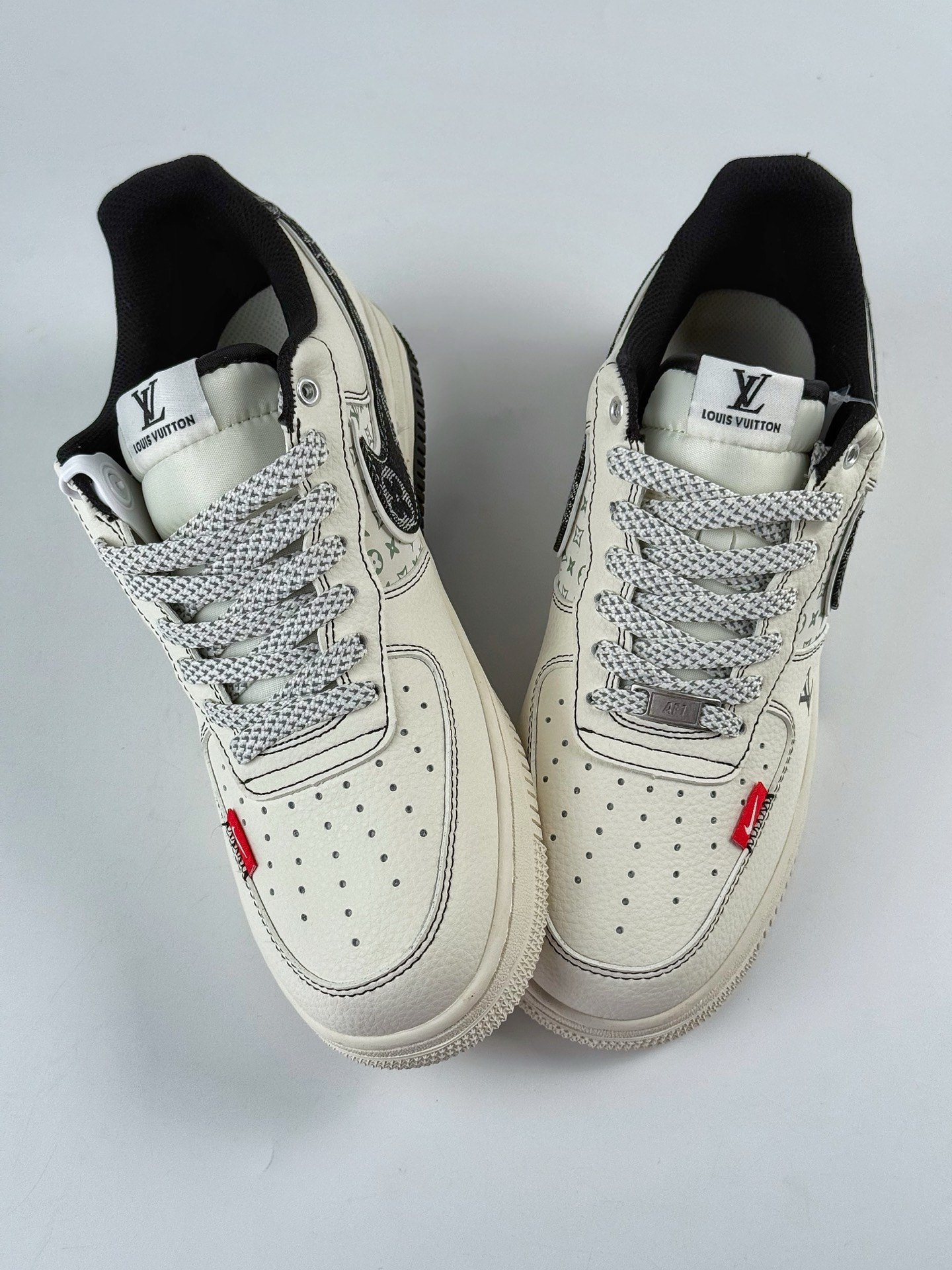 260 Nike Air Force 1 Low 07 x Louis Vuitton 白黑双小勾满天星 YX5066-341-Chinese UA Cheap High Quatity Brand Clothes Bags handbags Sneakers wholesale wholesaler seller from China Factory suppliers Fashion Clothing Shoes best Quality Beautiful Price 260 Nike Air Force 1 Low 07 x Louis Vuitton 白黑双小勾满天星 YX5066-341