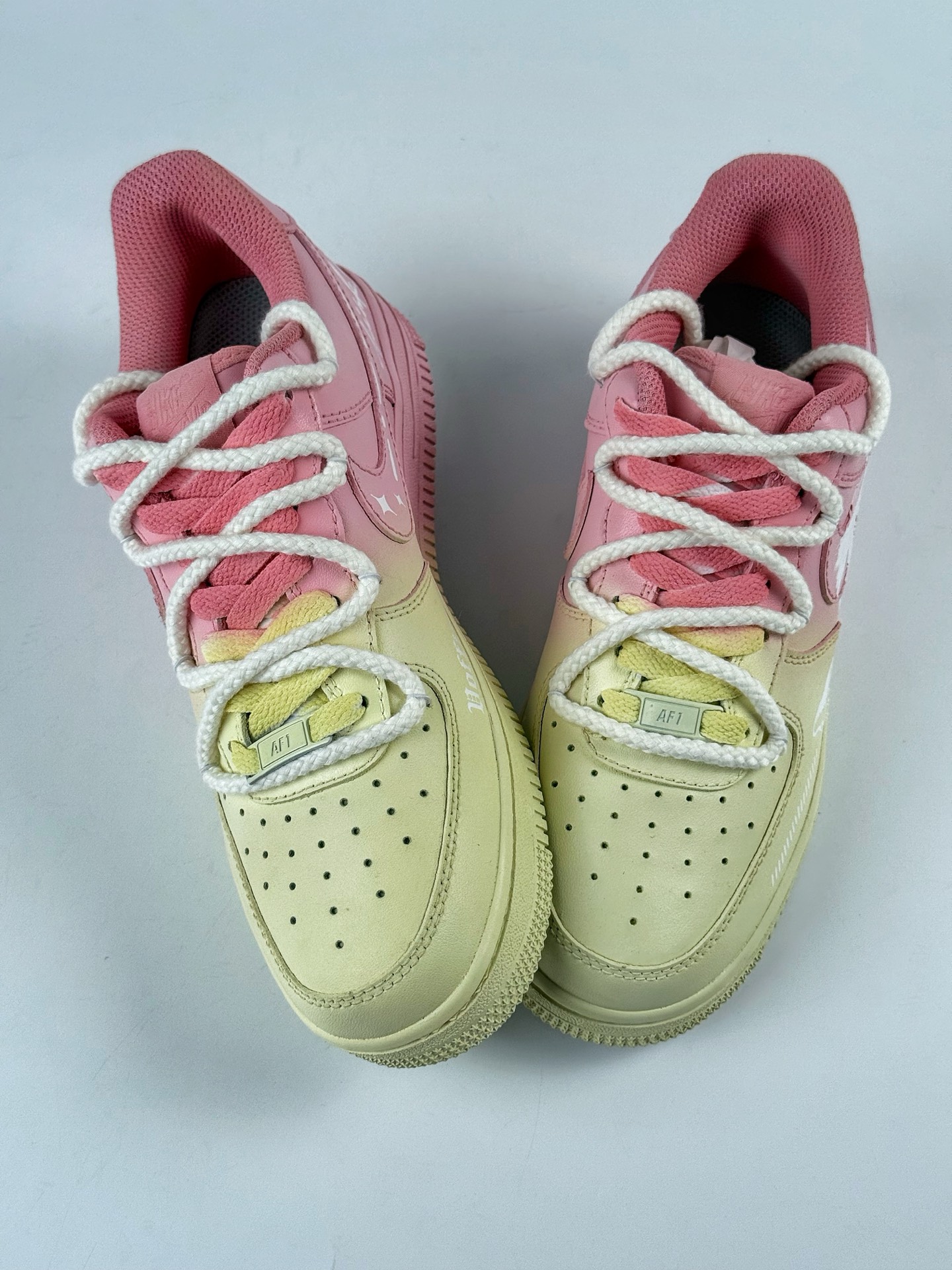 260 Nike Air Force 1 Low 07 黄粉渐变绑带 QR2032-520-Chinese UA Cheap High Quatity Brand Clothes Bags handbags Sneakers wholesale wholesaler seller from China Factory suppliers Fashion Clothing Shoes best Quality Beautiful Price 260 Nike Air Force 1 Low 07 黄粉渐变绑带 QR2032-520