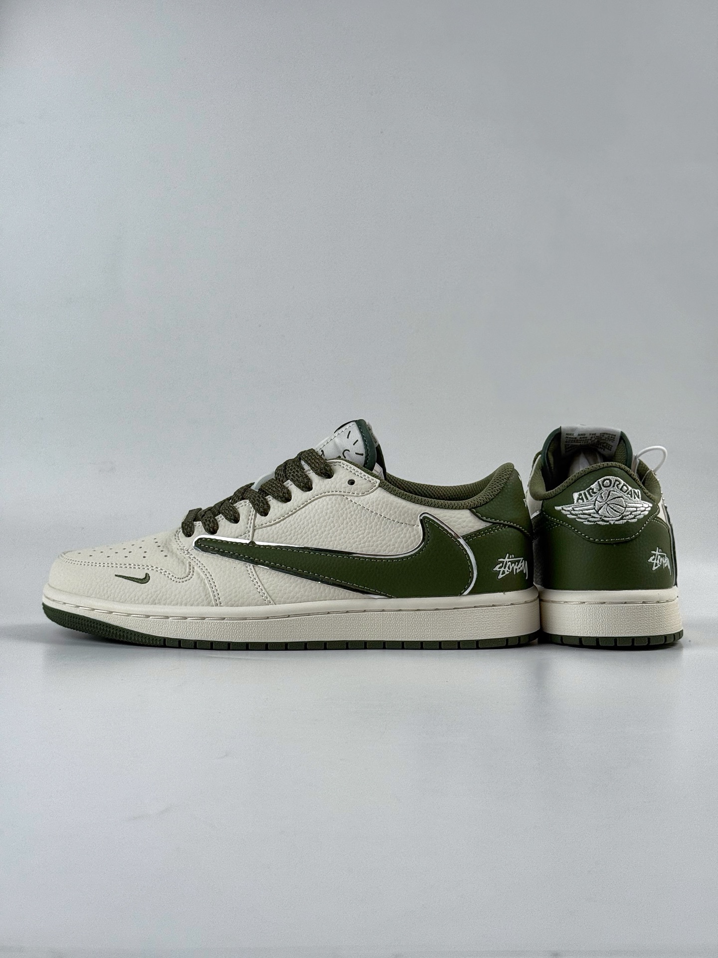 300 Travis Scott x Nike Air Jordan 1 Low x Stussy Air Jordan 1 Low 反转白绿小勾满天星倒钩 ST5696-263-Chinese UA Cheap High Quatity Brand Clothes Bags handbags Sneakers wholesale wholesaler seller from China Factory suppliers Fashion Clothing Shoes best Quality Beautiful Price 300 Travis Scott x Nike Air Jordan 1 Low x Stussy Air Jordan 1 Low 反转白绿小勾满天星倒钩 ST5696-263