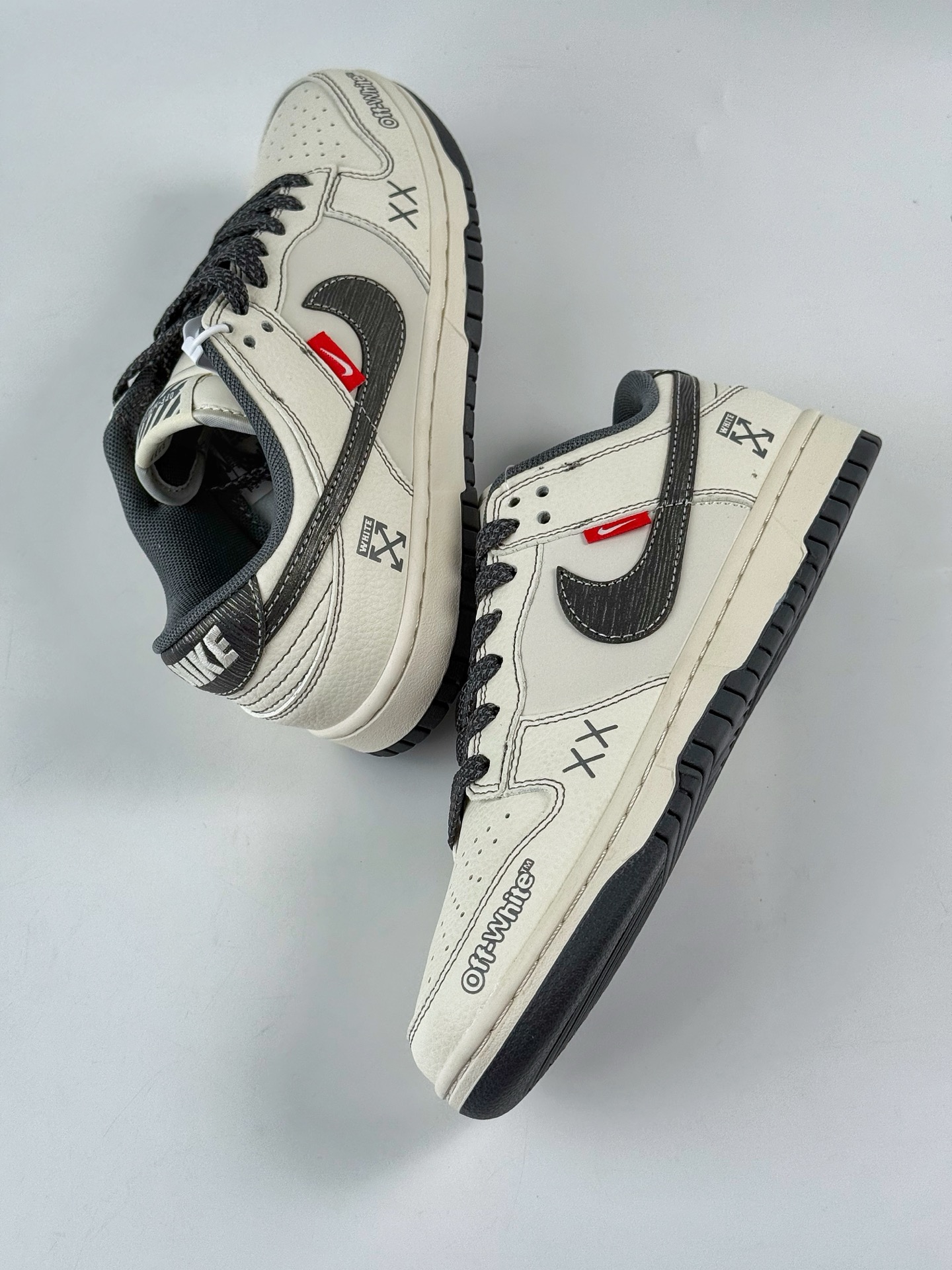 260 Nike SB Dunk Low x OFF-WHITE 白黑满天星 HS8068-026-Chinese UA Cheap High Quatity Brand Clothes Bags handbags Sneakers wholesale wholesaler seller from China Factory suppliers Fashion Clothing Shoes best Quality Beautiful Price 260 Nike SB Dunk Low x OFF-WHITE 白黑满天星 HS8068-026