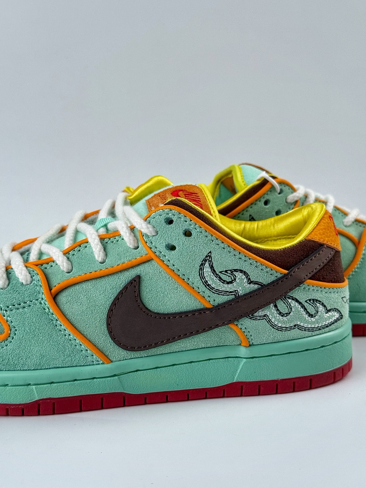 220 Nike Dunk SB Dunk Low “Shenron”黑人月 绿色 HF3058-300
