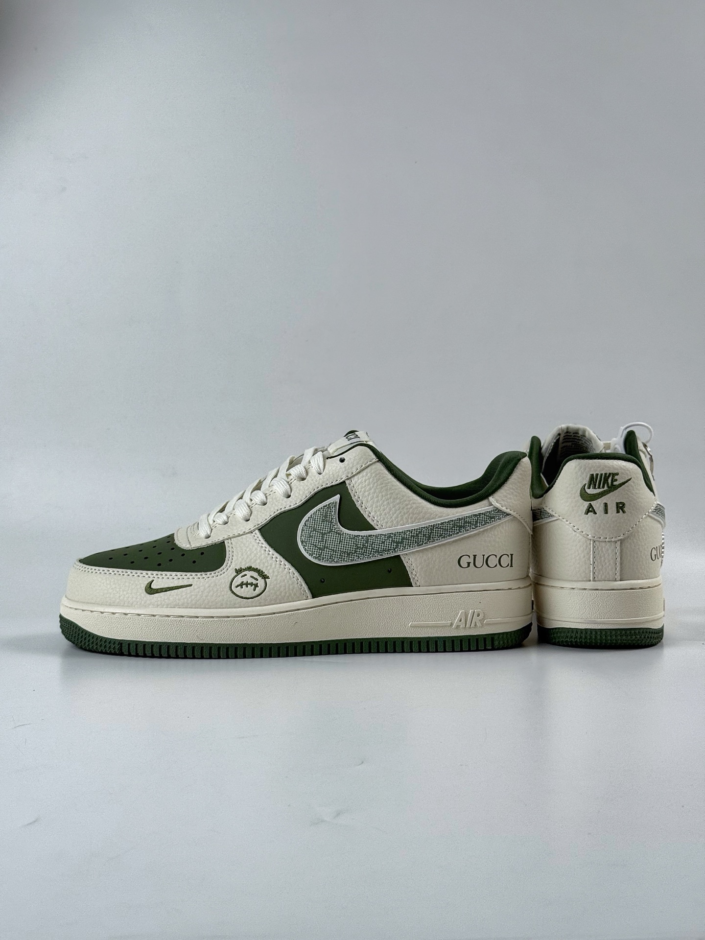 260 Nike Air Force 1 Low 07 x GUCCI 白绿小勾 KK1988-095
