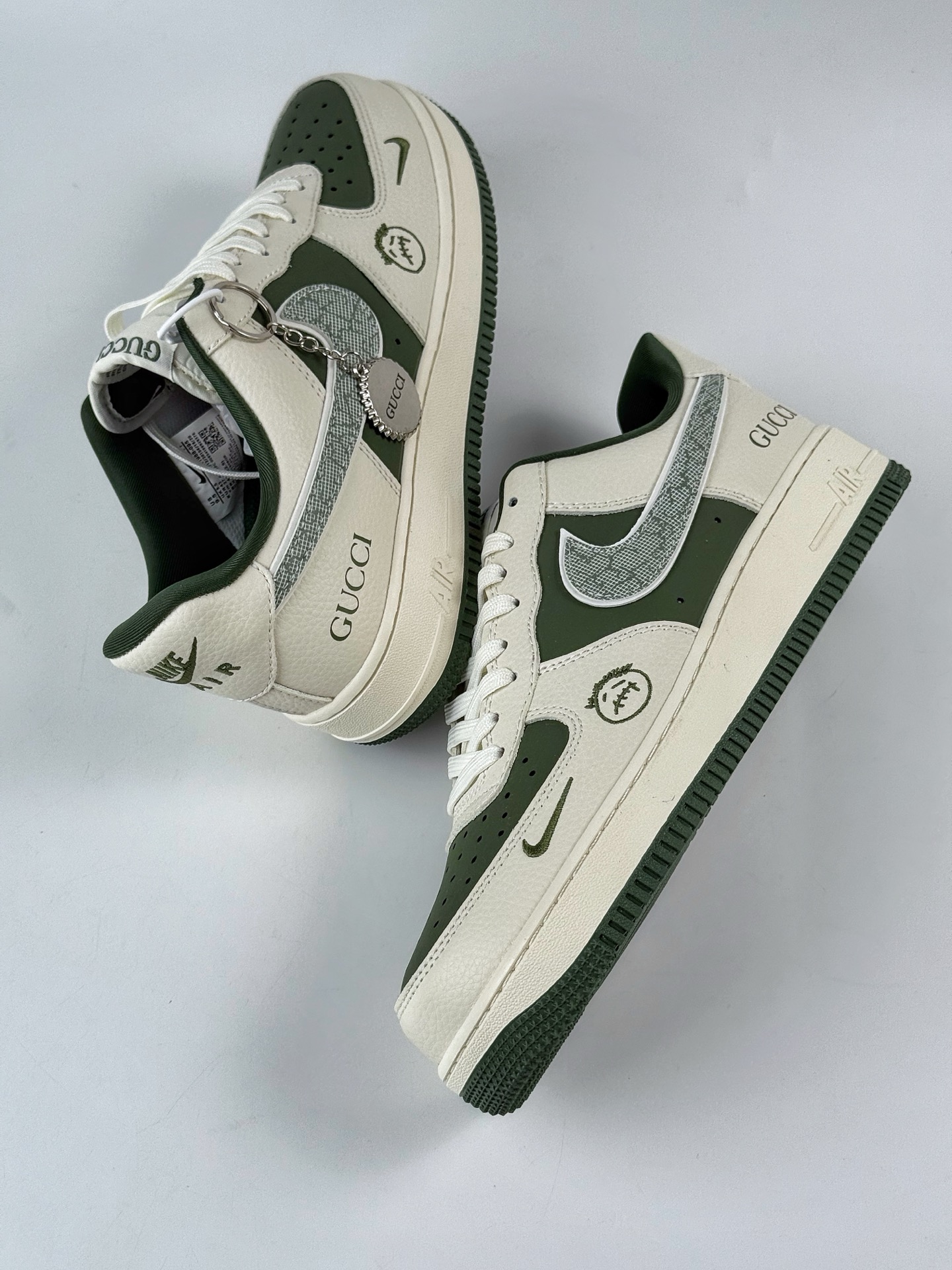 260 Nike Air Force 1 Low 07 x GUCCI 白绿小勾 KK1988-095