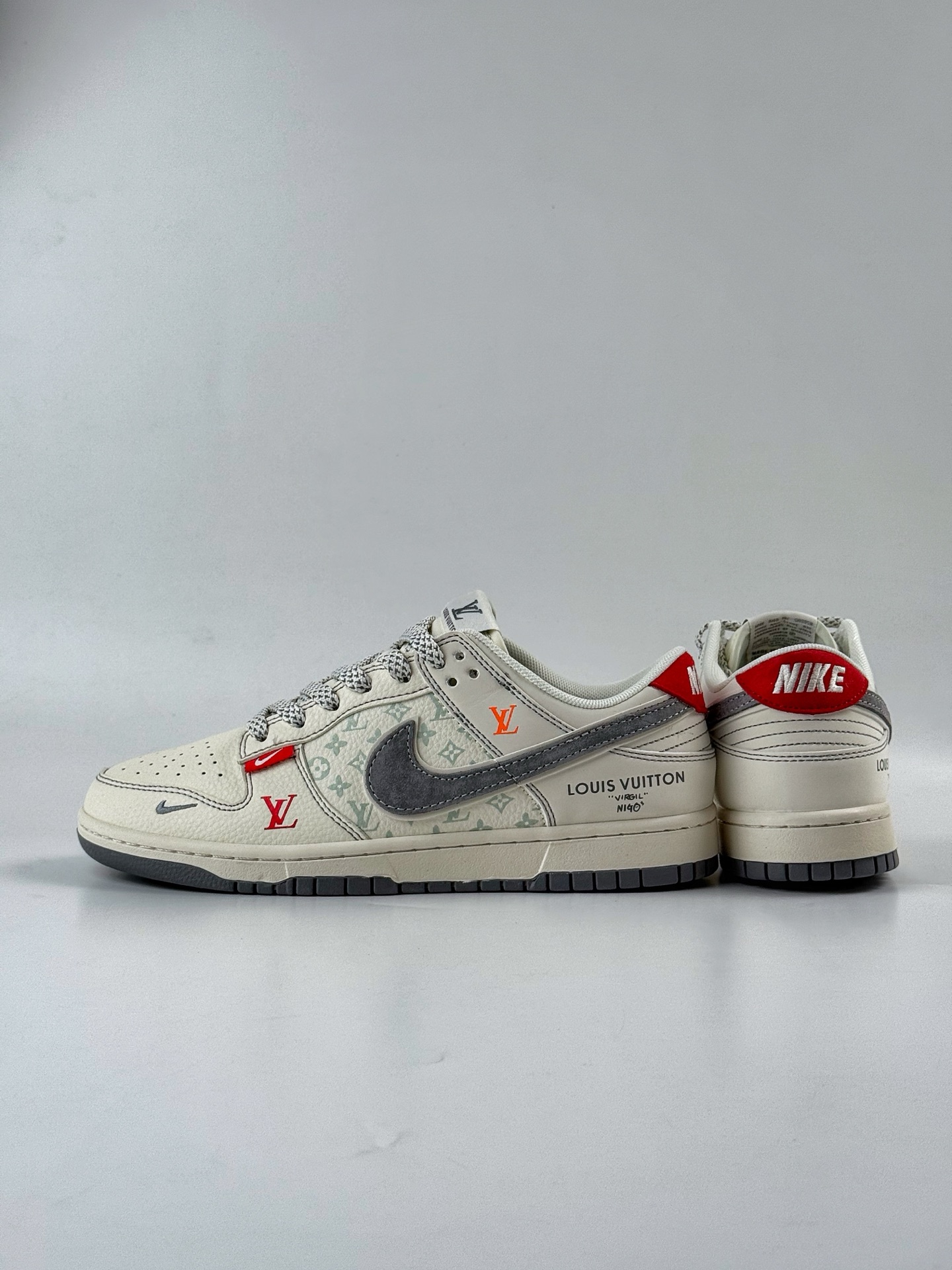 280 Nike SB Dunk Low x Louis Vuitton 白灰小勾满天星 YX5066-360