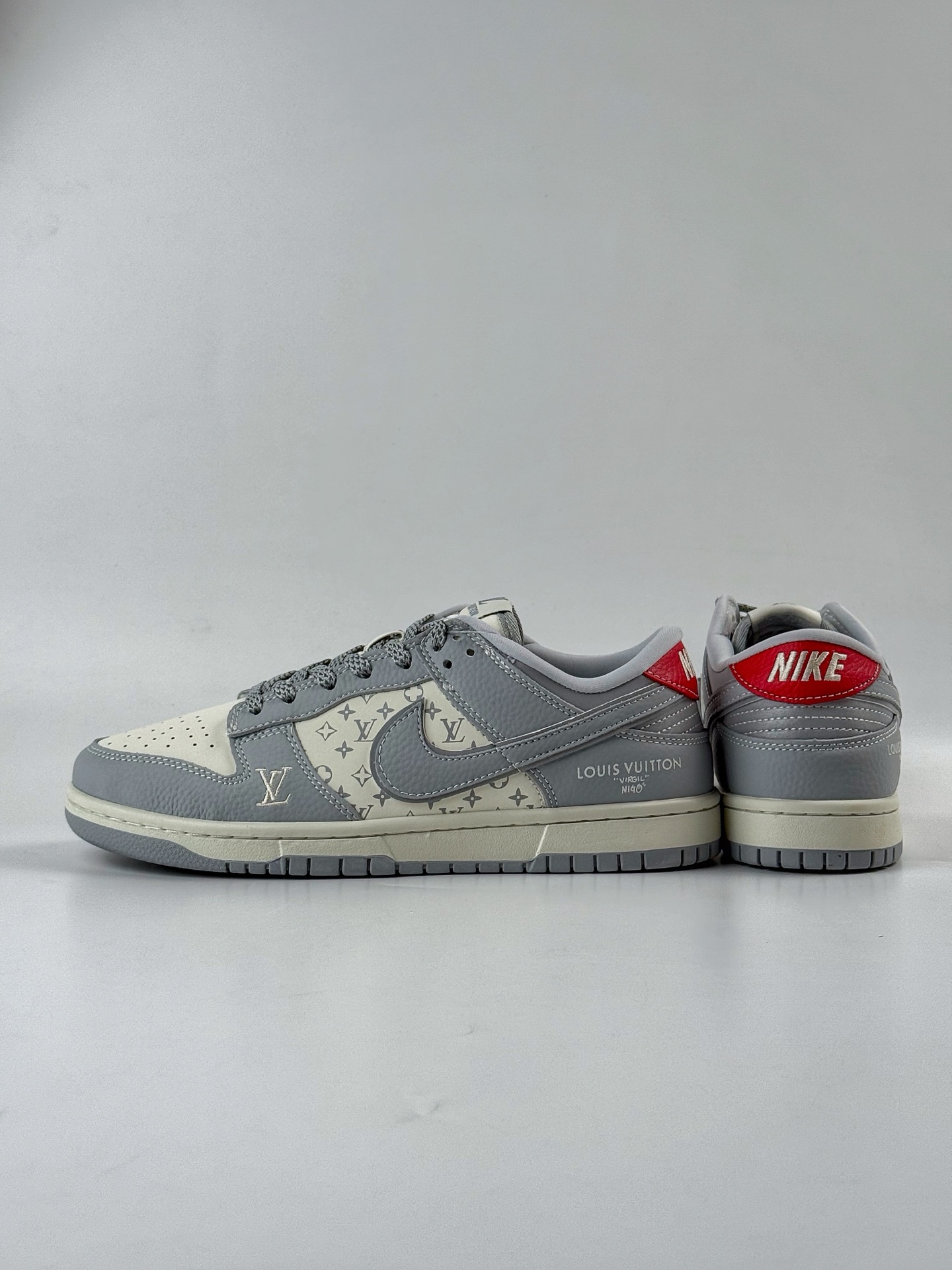 280 Nike SB Dunk Low x Louis Vuitton 灰白满天星 SC9207-426