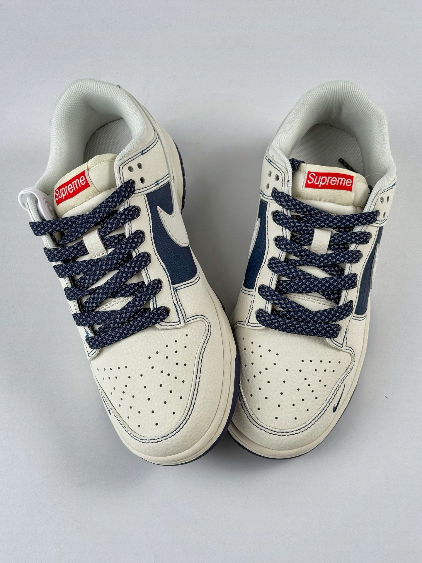 280 Nike SB Dunk Low x superme 白蓝三小勾满天星 JP1628-009