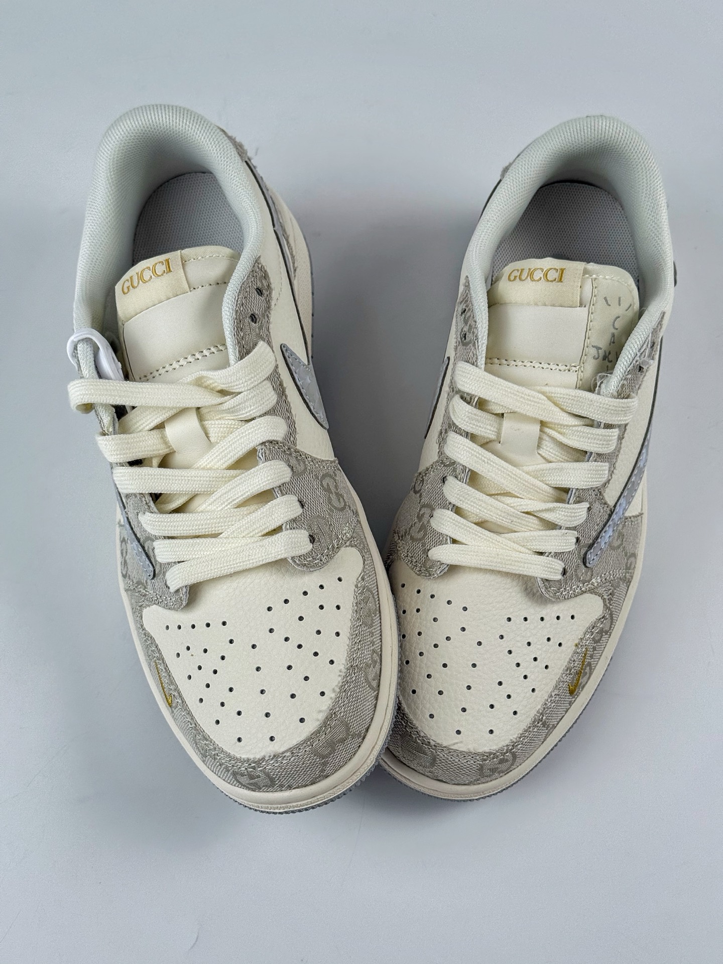 280 Travis Scott x Nike Air Jordan 1 Low x GUCCI Air Jordan 1 Low 反转灰白小勾倒钩 XS7089-604