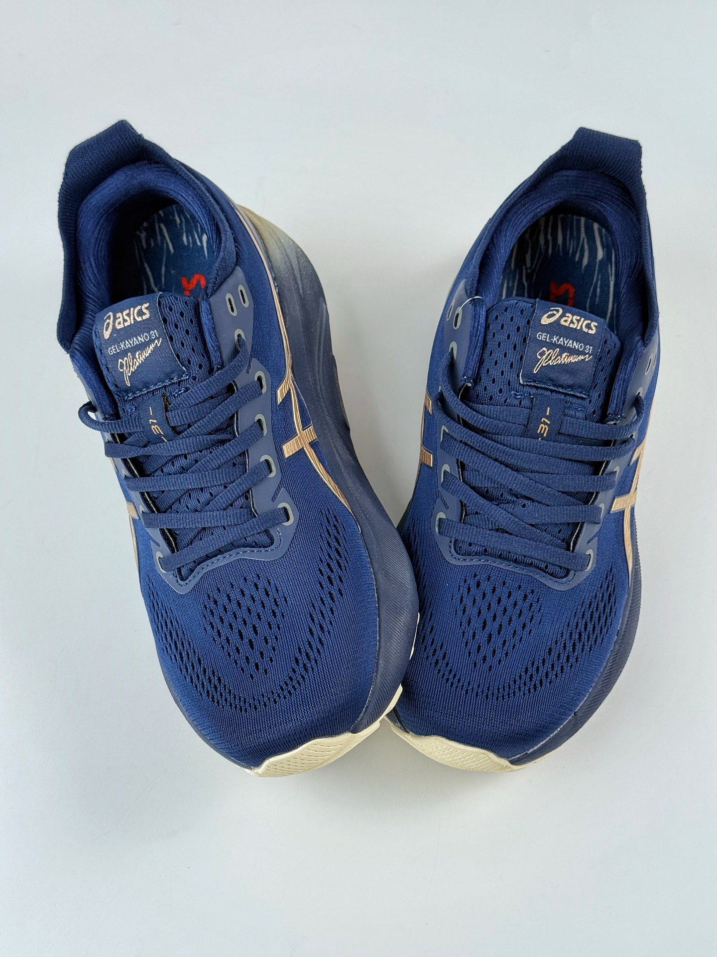 180 Asics Gel-Kayano 31 复古跑鞋 31代 运动休闲透气专业跑鞋 1011B950-400