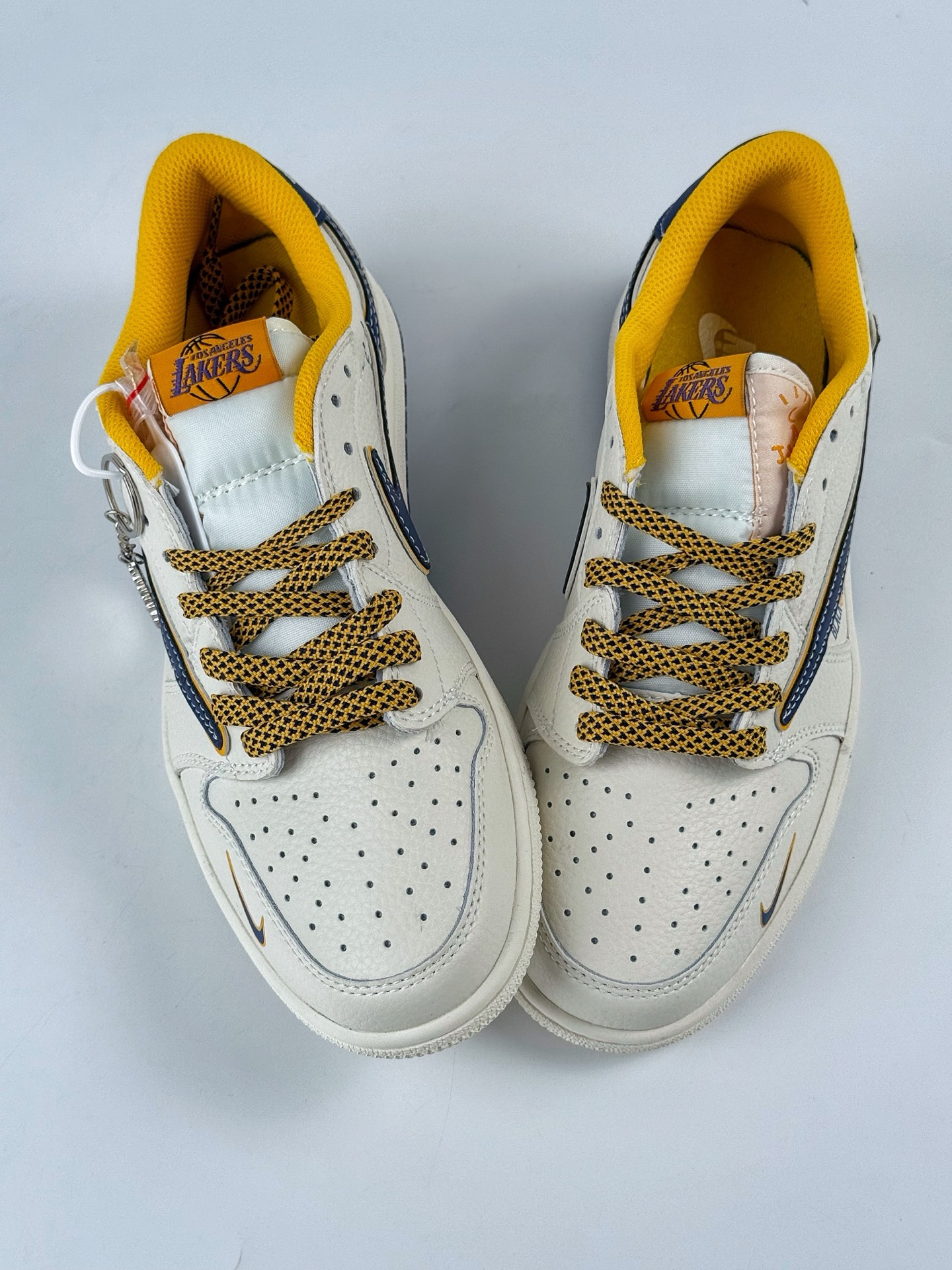 260 Travis Scott x Nike Air Jordan 1 Low x LOS ANGELES Air Jordan 1 Low 反转洛杉矶湖人白黄小勾满天星倒钩 XB1979-007