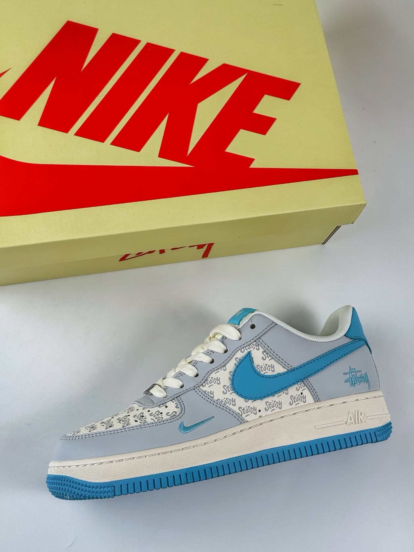 260 Nike Air Force 1 Low 07 x Stussy 灰白蓝小勾 JJ2508-717