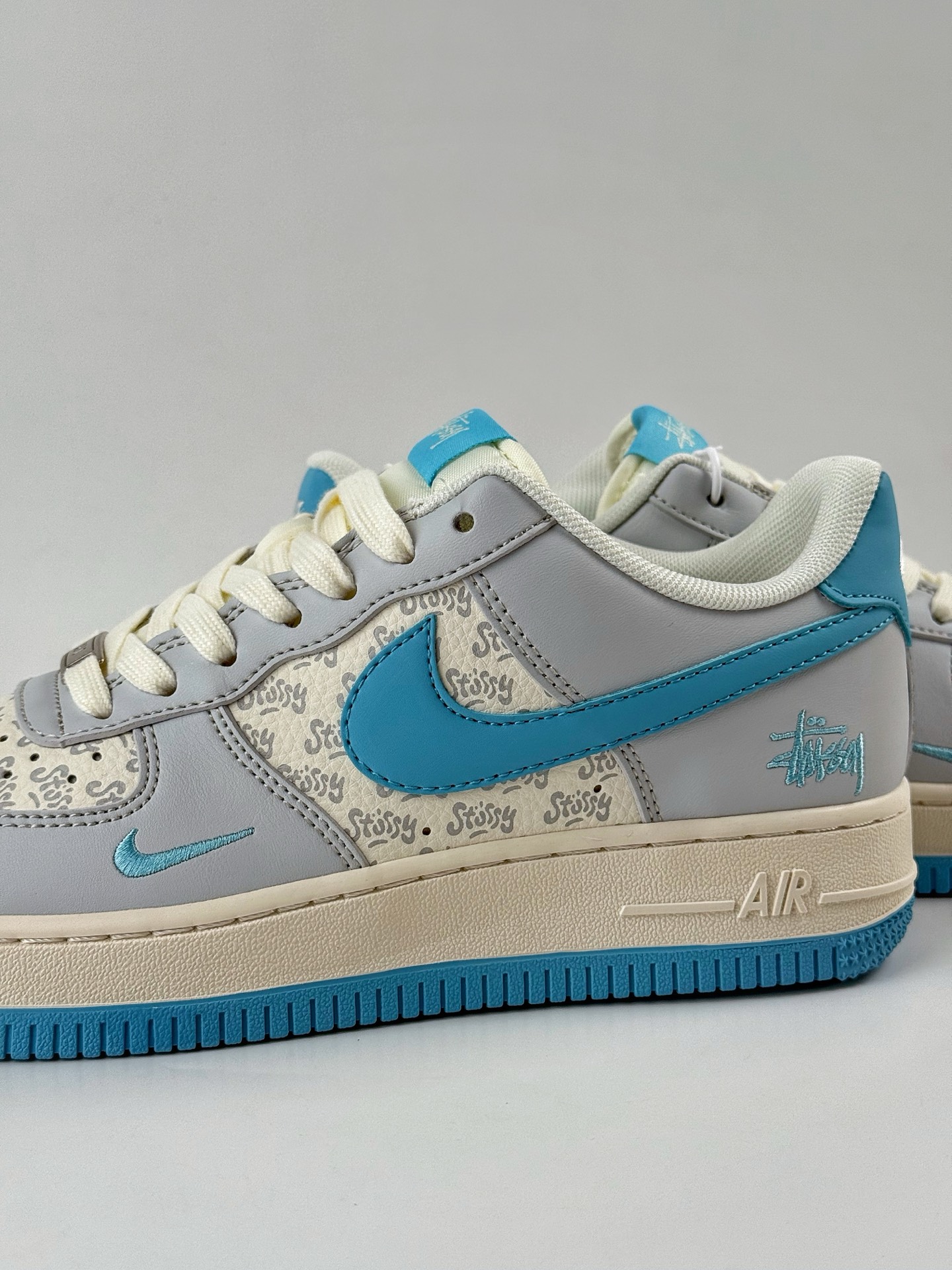 260 Nike Air Force 1 Low 07 x Stussy 灰白蓝小勾 JJ2508-717