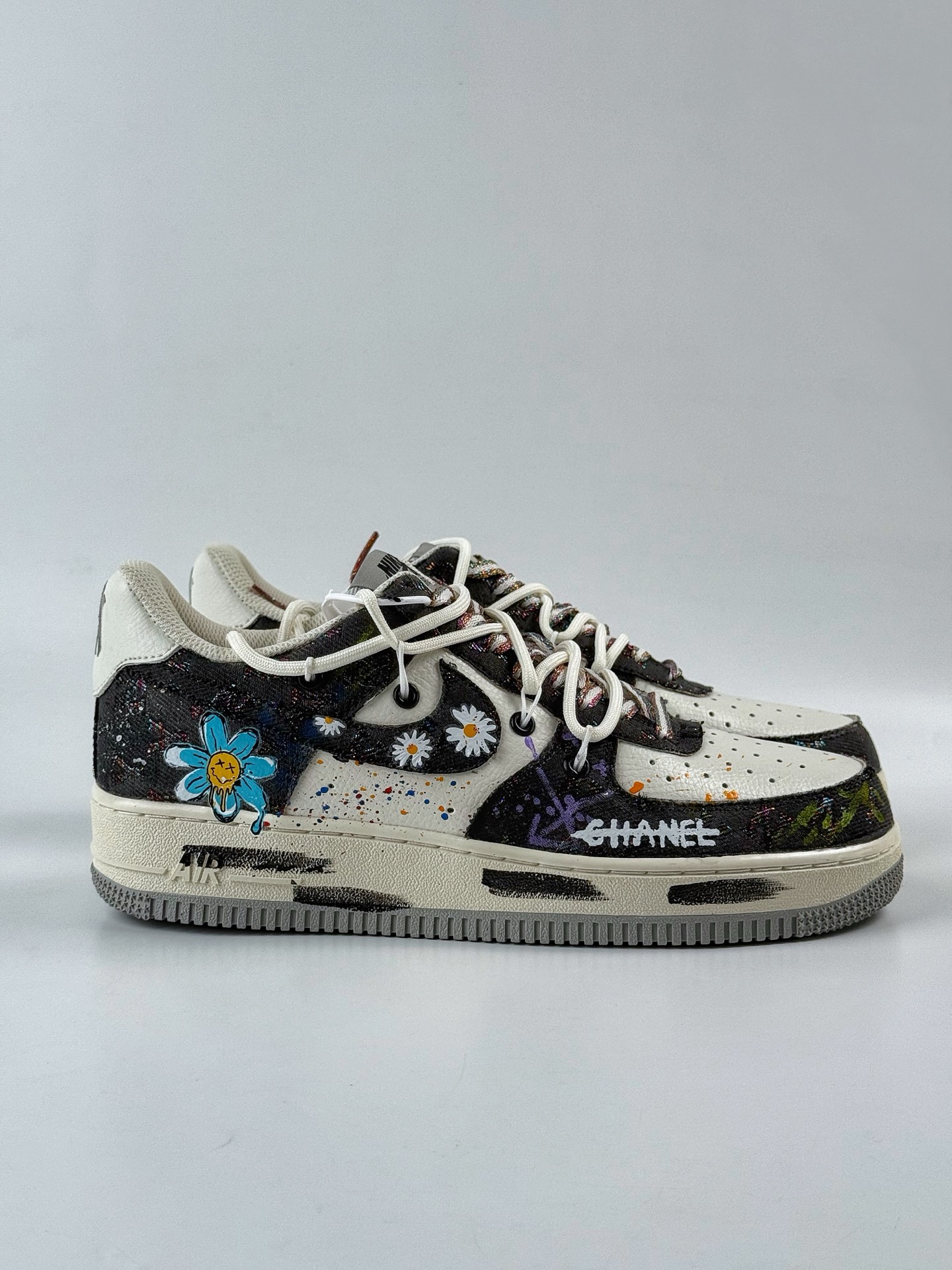 260 Nike Air Force 1 Low 07 向日葵涂鸦 黑白绑带 BD7007-333