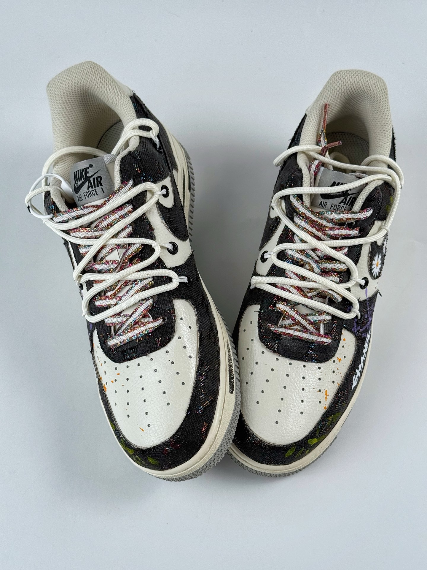 260 Nike Air Force 1 Low 07 向日葵涂鸦 黑白绑带 BD7007-333