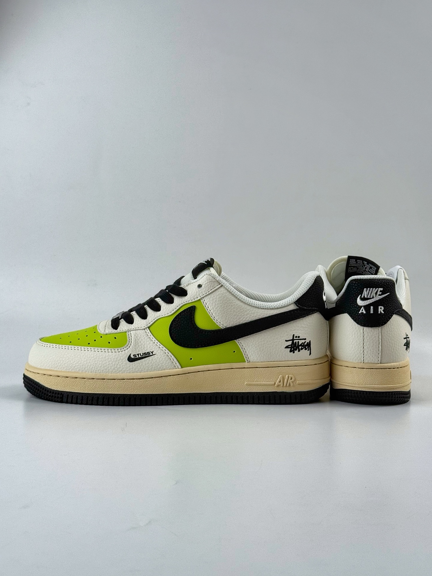 260 Nike Air Force 1 Low 07 x Stussy 白绿黑小勾 QW5836-002