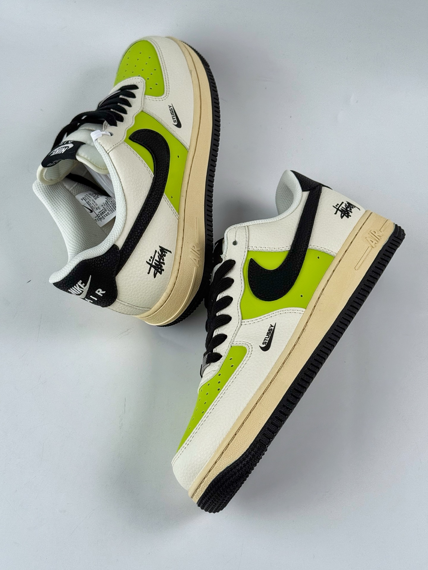 260 Nike Air Force 1 Low 07 x Stussy 白绿黑小勾 QW5836-002