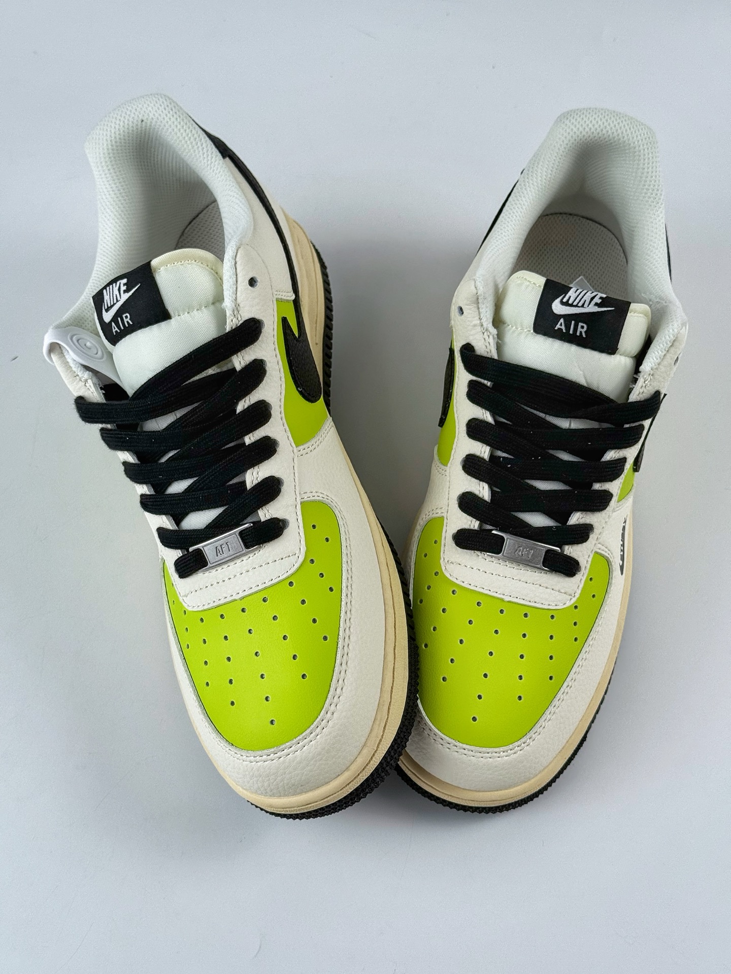 260 Nike Air Force 1 Low 07 x Stussy 白绿黑小勾 QW5836-002