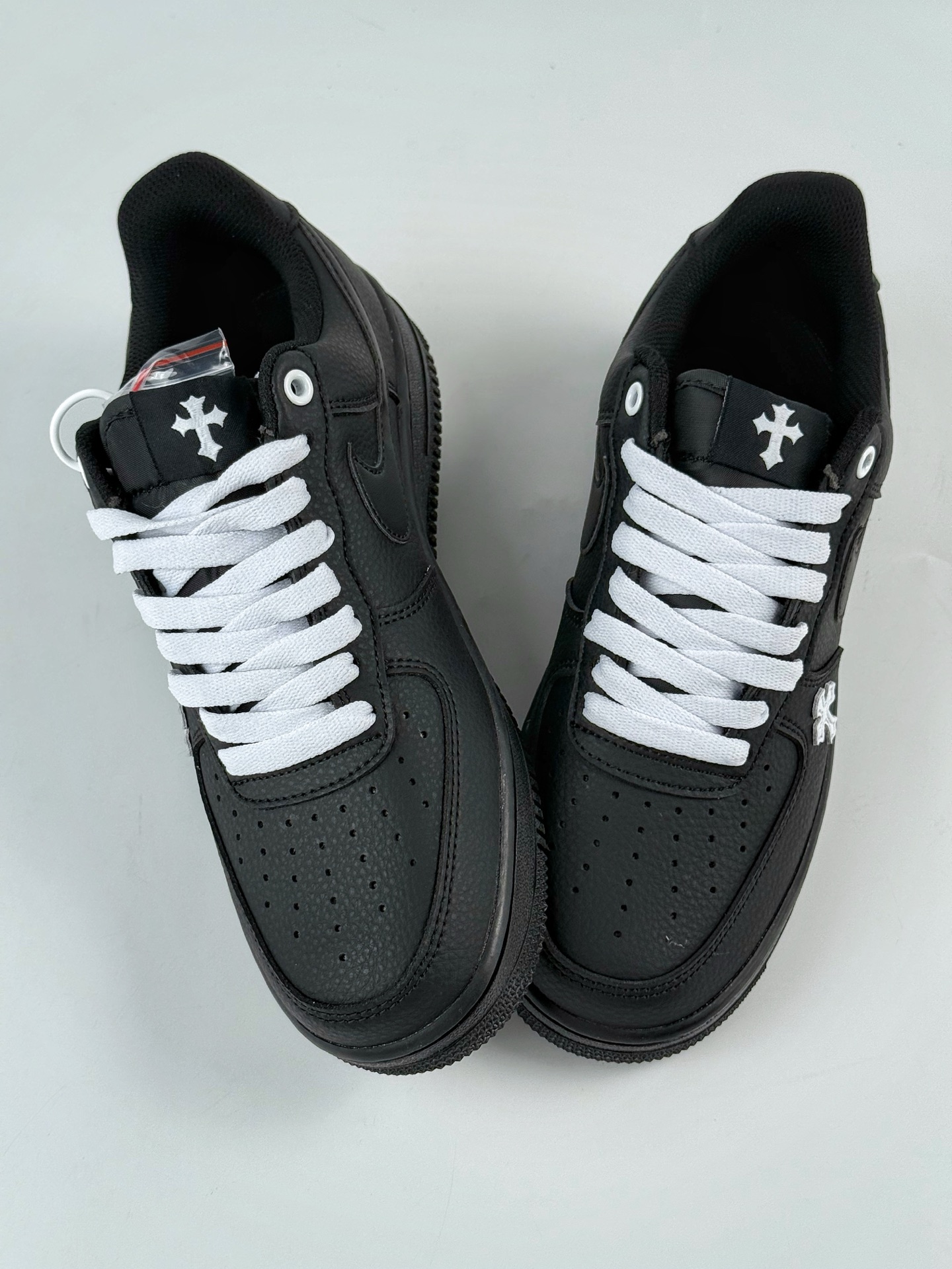 220 Nike Air Force 1 Low 07 黑白十字架 CW2288-111
