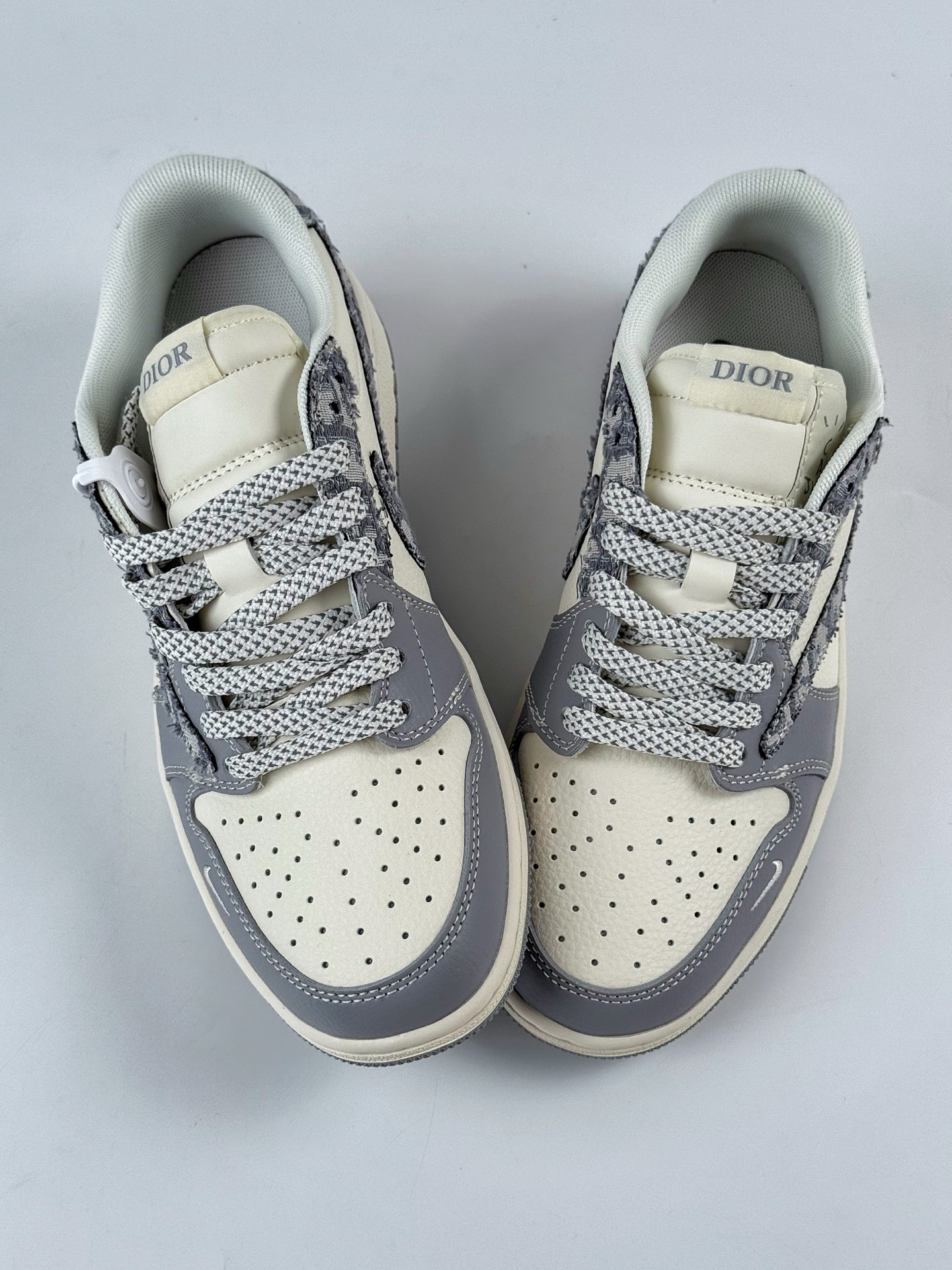 280 Travis Scott x Nike Air Jordan 1 Low x DIRO Air Jordan 1 Low 反转灰白小勾满天星倒钩 XS7089-612