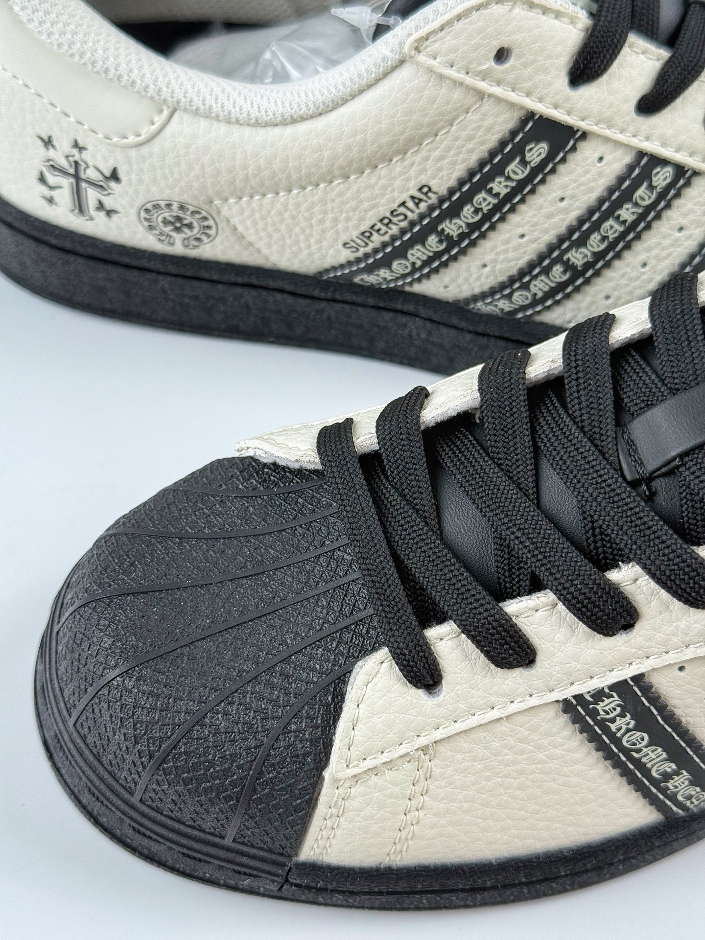 220 AD Originals Superstar 黑白十字架 DS0025