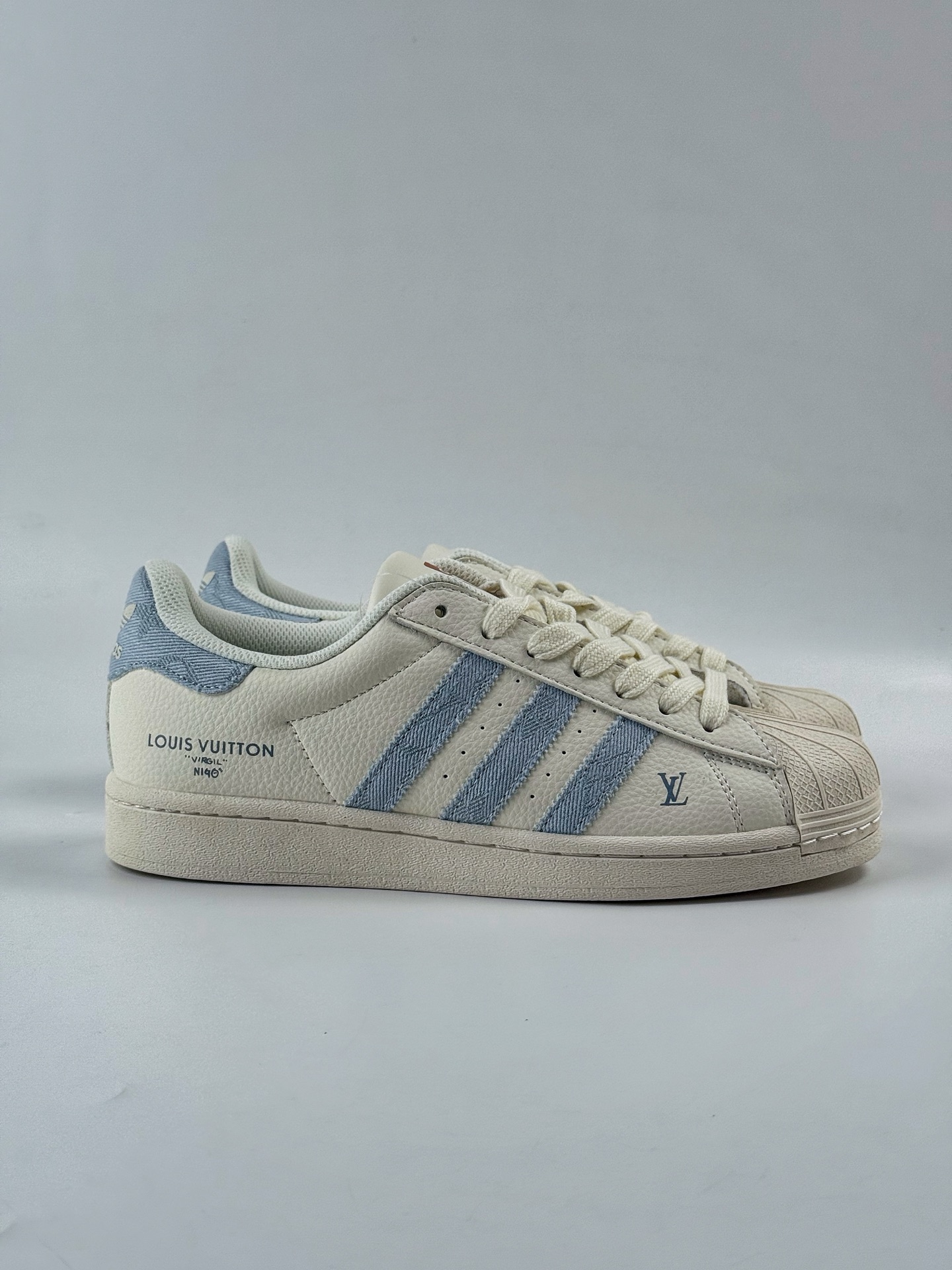 220 AD Originals Superstar x Louis Vuitton 白蓝 SD6821