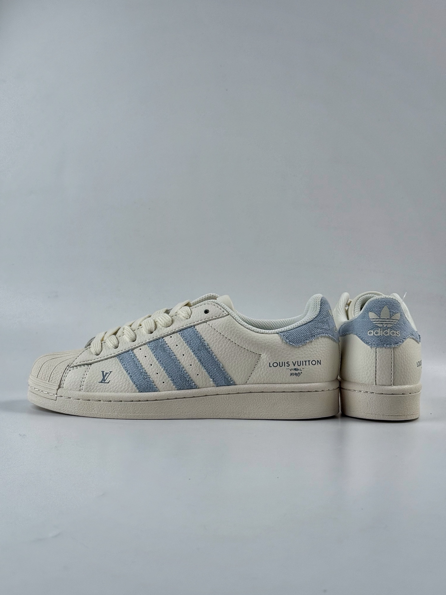 220 AD Originals Superstar x Louis Vuitton 白蓝 SD6821