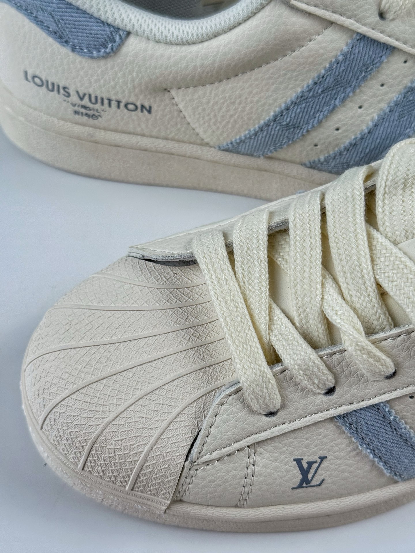 220 AD Originals Superstar x Louis Vuitton 白蓝 SD6821