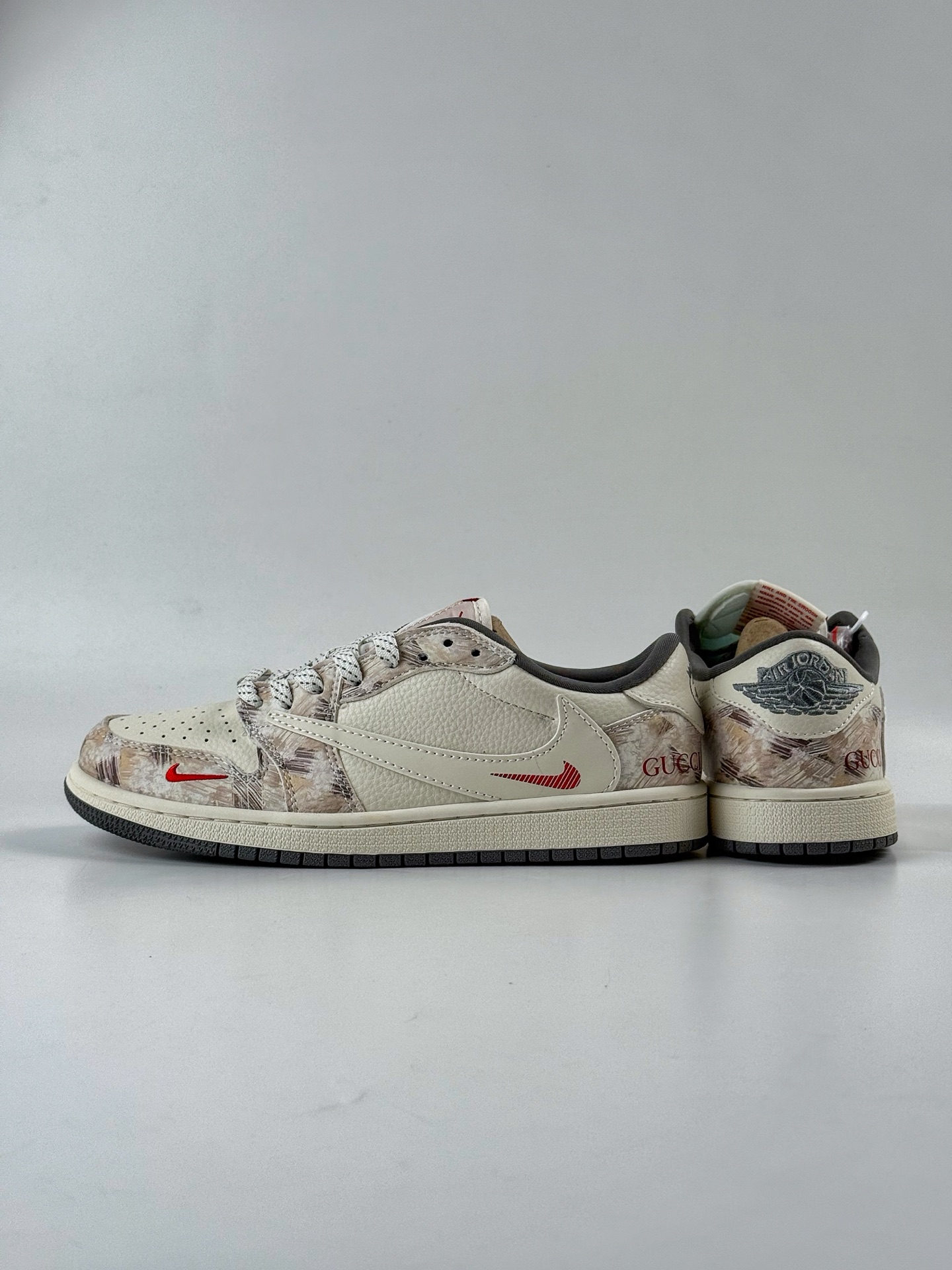 260 Travis Scott x Nike Air Jordan 1 Low x GUCCI Air Jordan 1 Low 反转灰棕双小勾满天星倒钩 XB1979-005