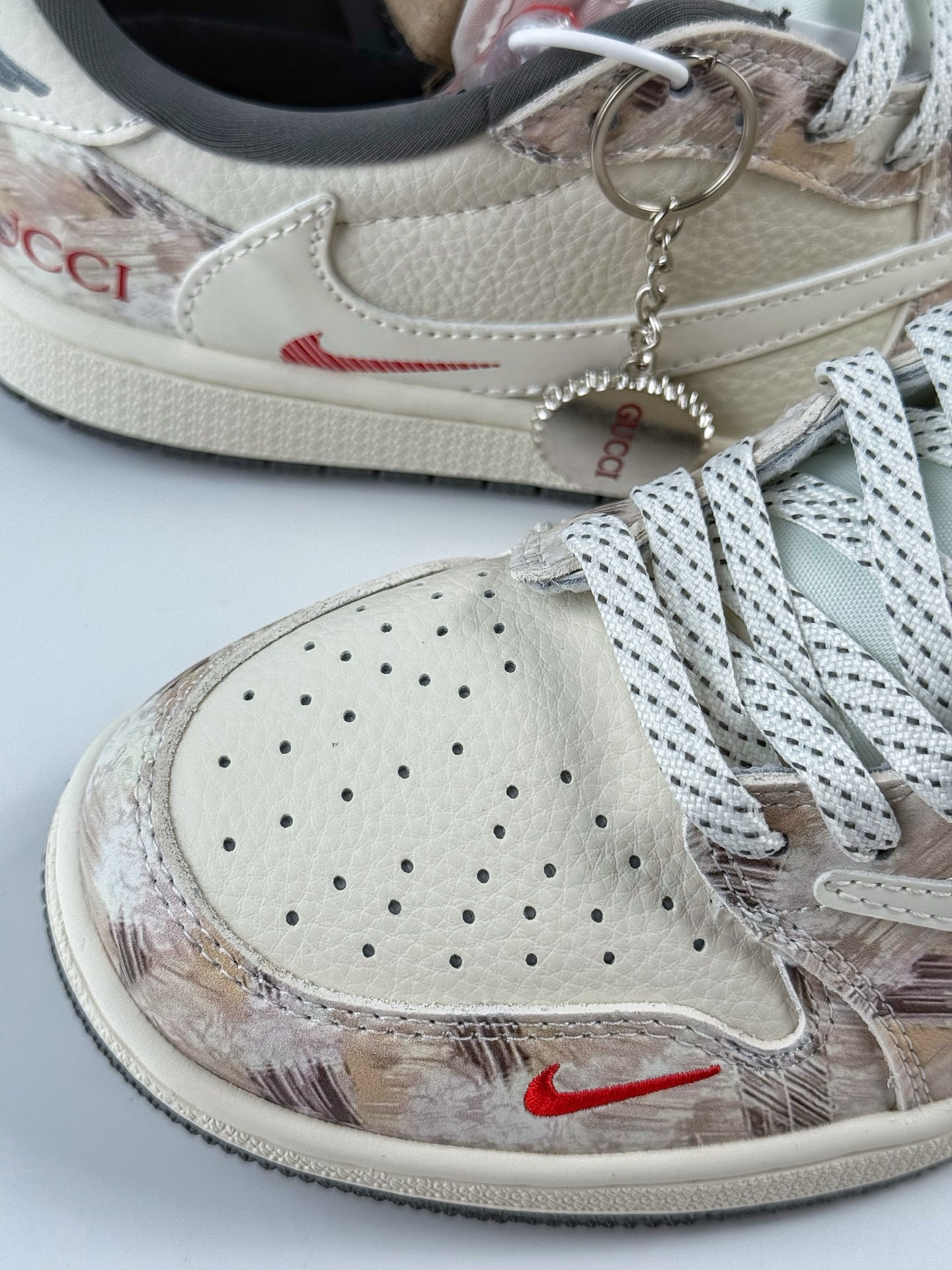 260 Travis Scott x Nike Air Jordan 1 Low x GUCCI Air Jordan 1 Low 反转灰棕双小勾满天星倒钩 XB1979-005