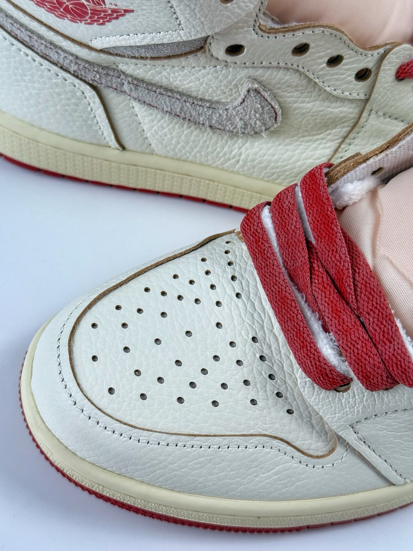 260 莞产原底面 市售性价比之王 Air Jordan 1 Retro High OG ”Sail/Cinnabar” 米橙 DB4612-100