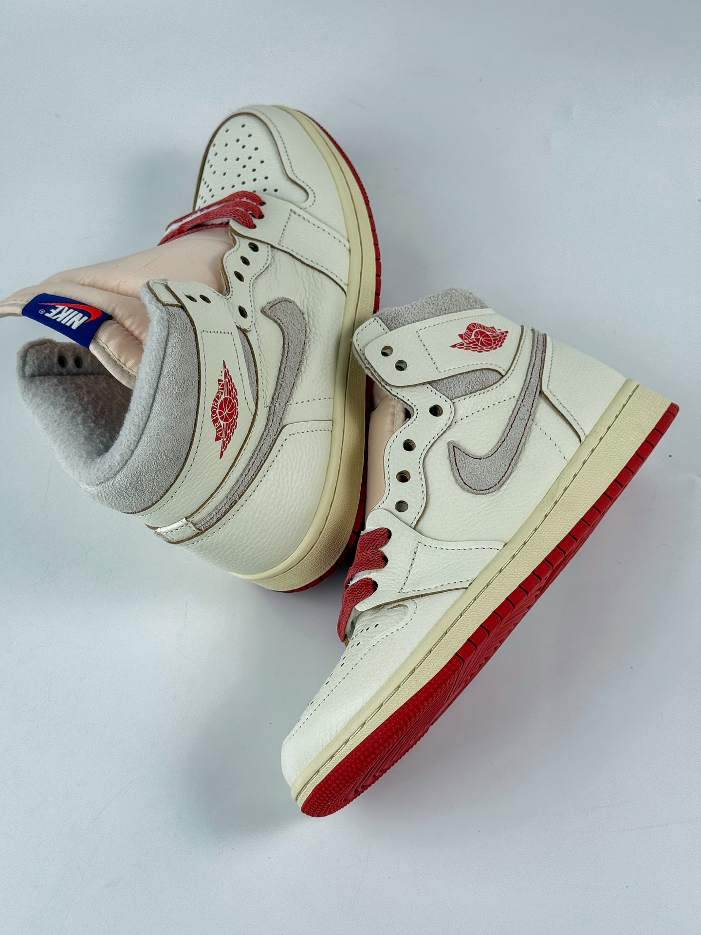 260 莞产原底面 市售性价比之王 Air Jordan 1 Retro High OG ”Sail/Cinnabar” 米橙 DB4612-100