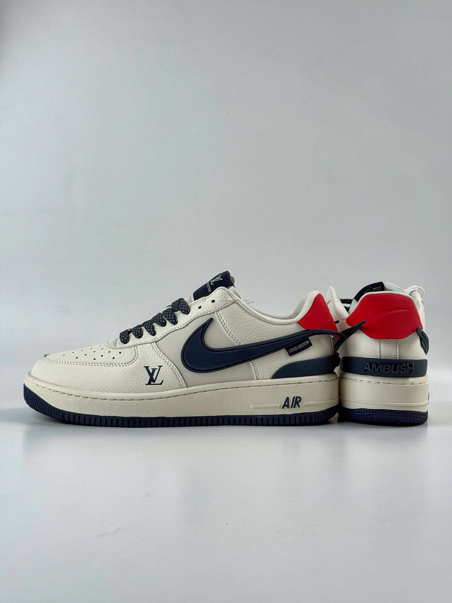 260 Nike Air Force 1 Low 07 x Louis Vuitton 白蓝大钩满天星 XS3464-575