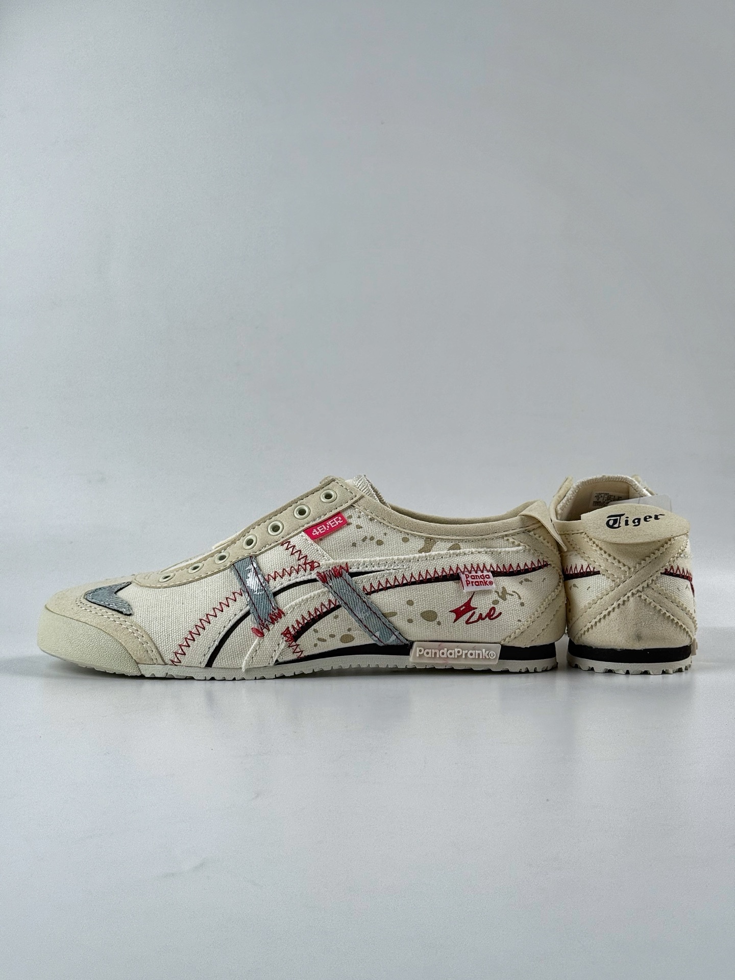 140 Onitsuka Tiger Mexico 66 SLIP-ON 搭单品 板鞋 1183A360-205