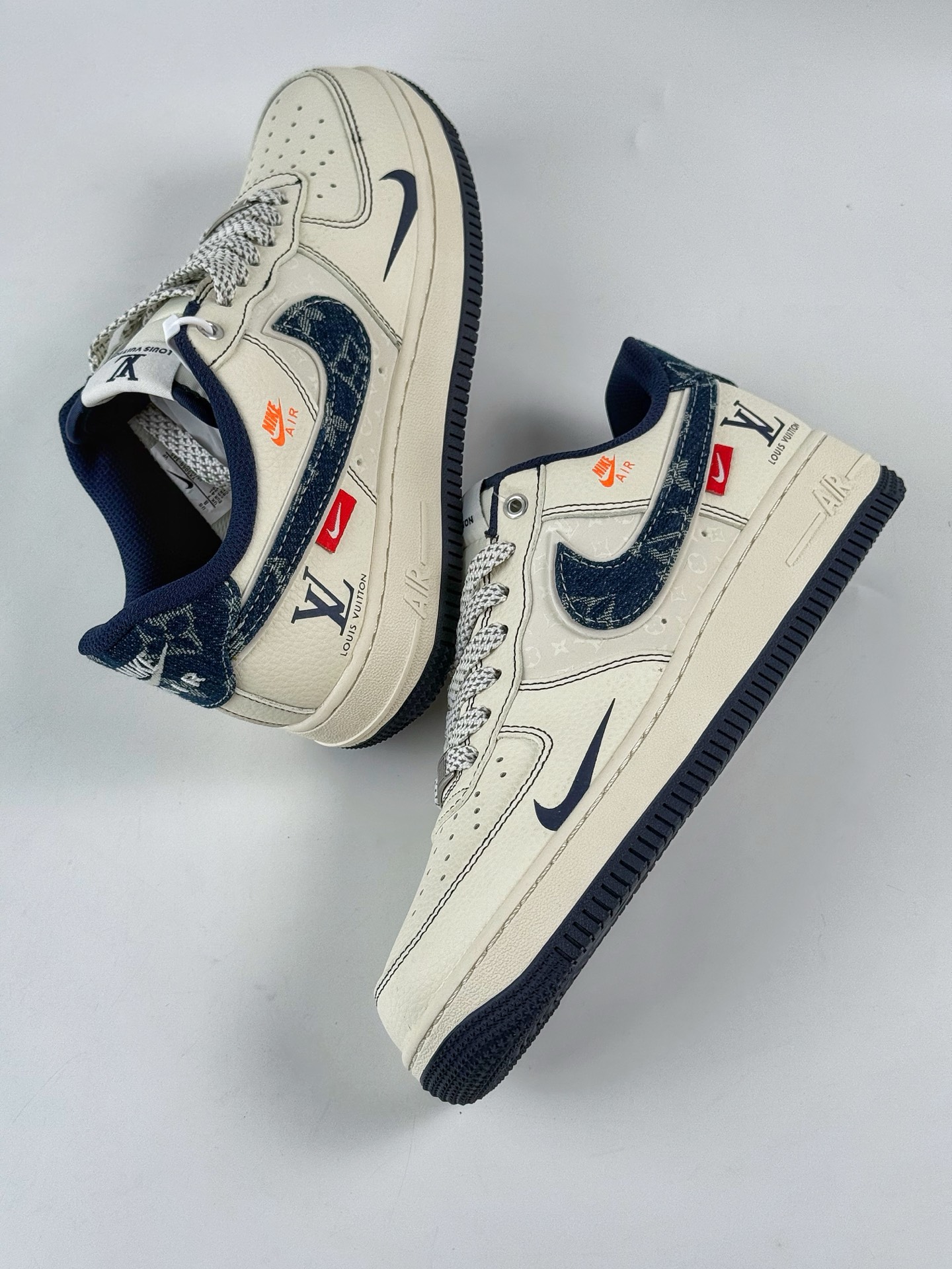 260 Nike Air Force 1 Low 07 x Louis Vuitton 白蓝小勾满天星 YX5066-345