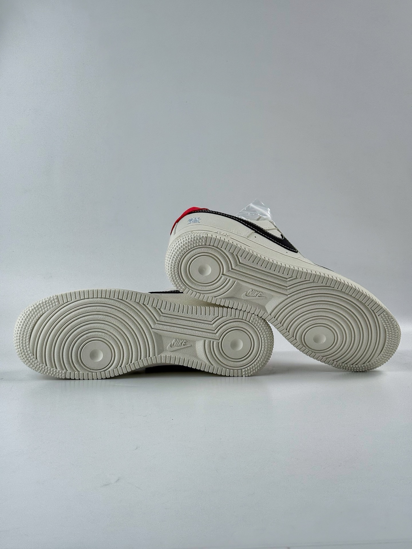 260 Nike Air Force 1 Low 07 发财 白黑小勾 CS5288-025