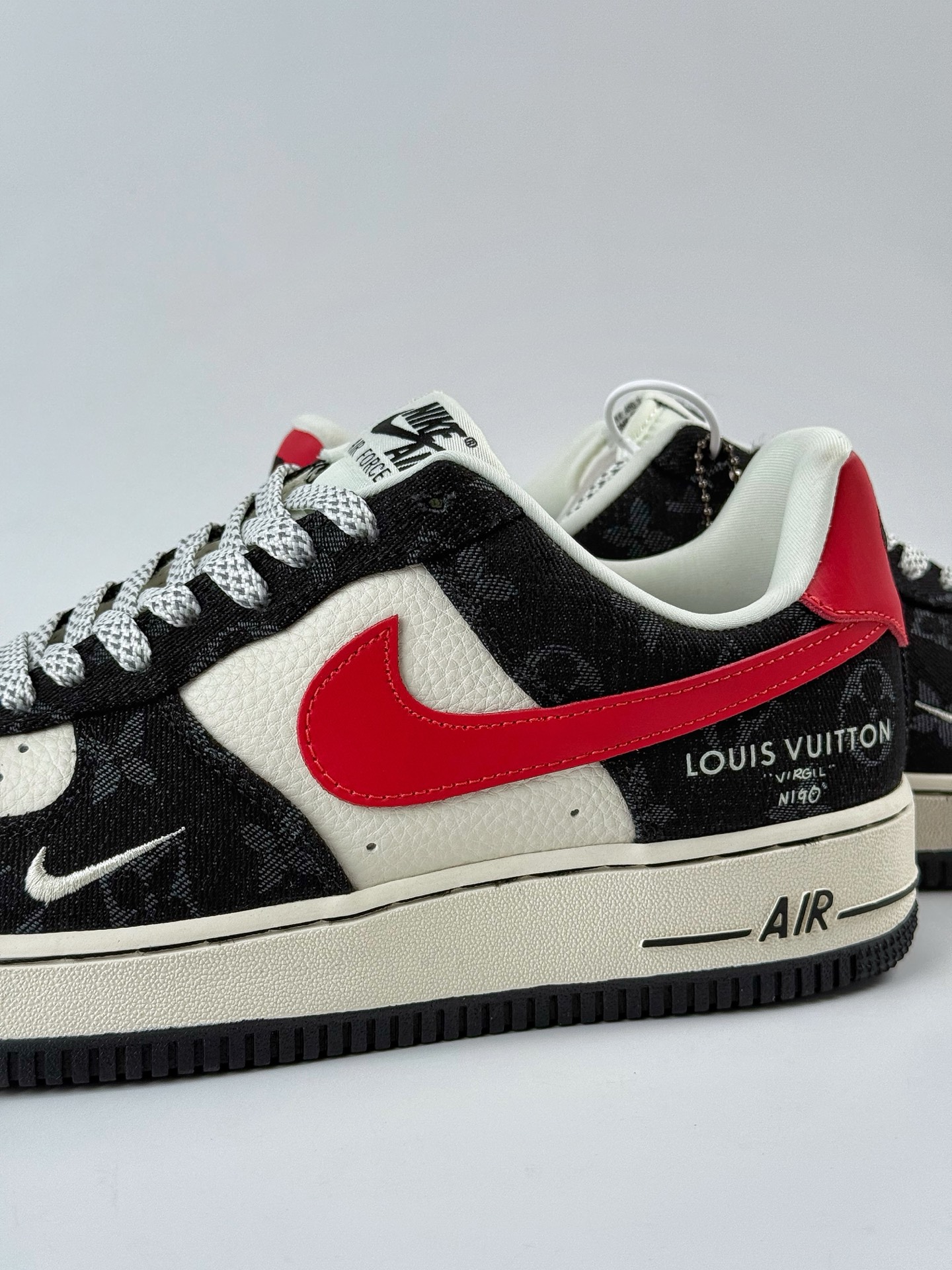 260 Nike Air Force 1 Low 07 Louis Vuitton 黑白小勾满天星 ZD1988-002