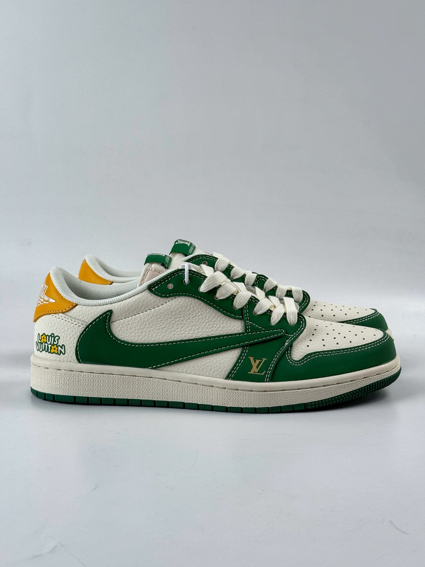 280 Travis Scott x Nike Air Jordan 1 Low x Louis Vuitton Air Jordan 1 Low 反转绿白倒钩 ZH2598-161