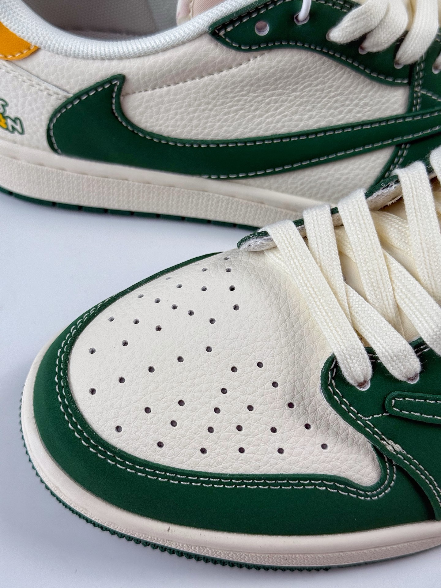 280 Travis Scott x Nike Air Jordan 1 Low x Louis Vuitton Air Jordan 1 Low 反转绿白倒钩 ZH2598-161