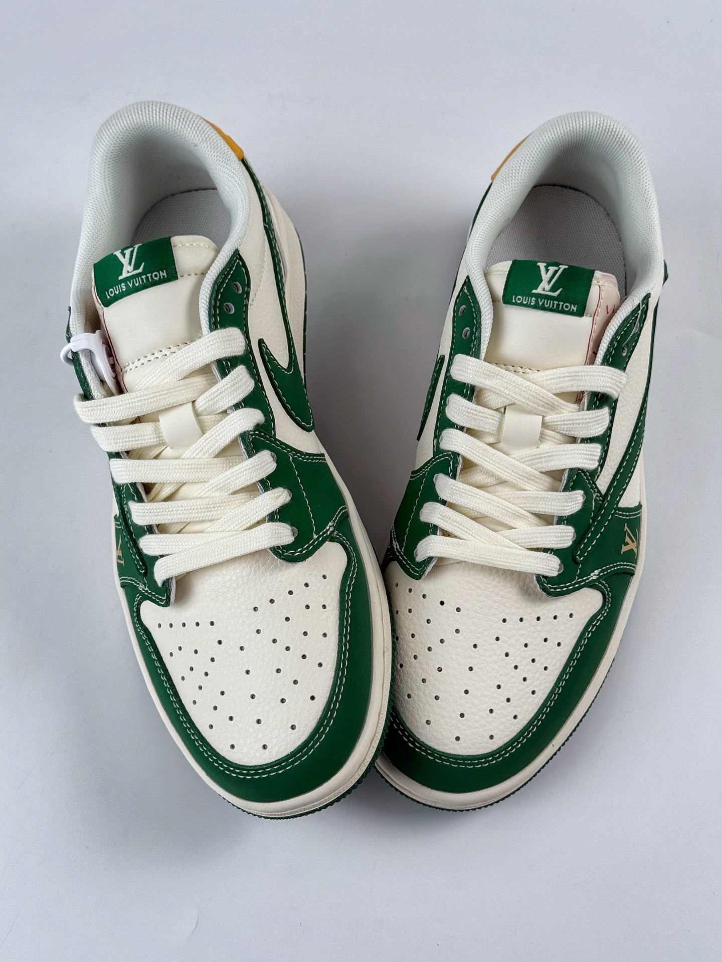 280 Travis Scott x Nike Air Jordan 1 Low x Louis Vuitton Air Jordan 1 Low 反转绿白倒钩 ZH2598-161