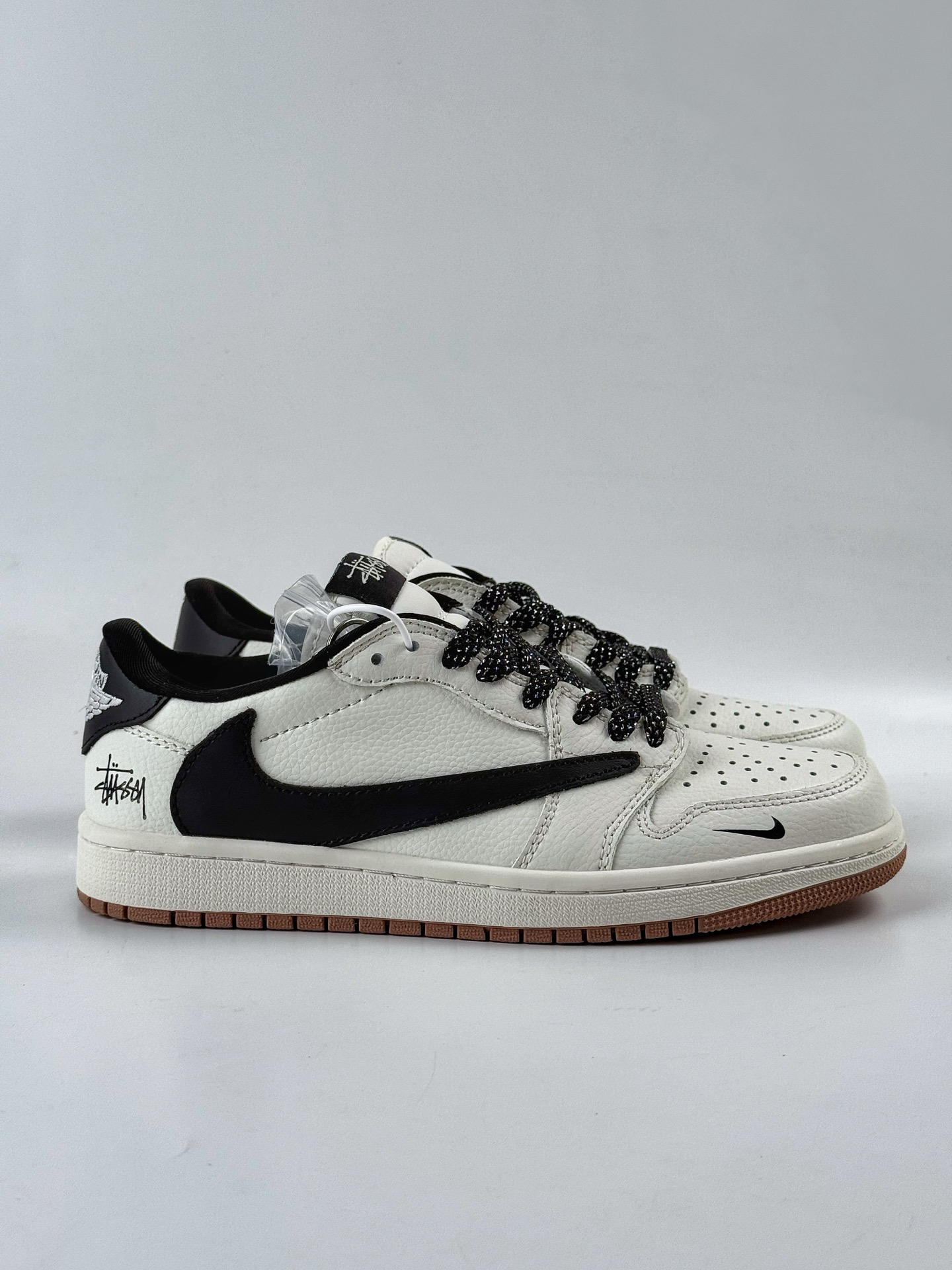 220 Travis Scott x Nike Air Jordan 1 Low x Stussy Air Jordan 1 Low 反转白黑小勾满天星倒钩 JW1188-135
