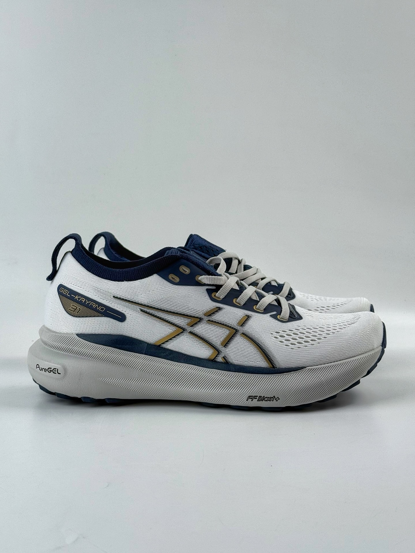 180 Asics Gel-Kayano 31代 运动休闲透气专业跑鞋 1011B995-021