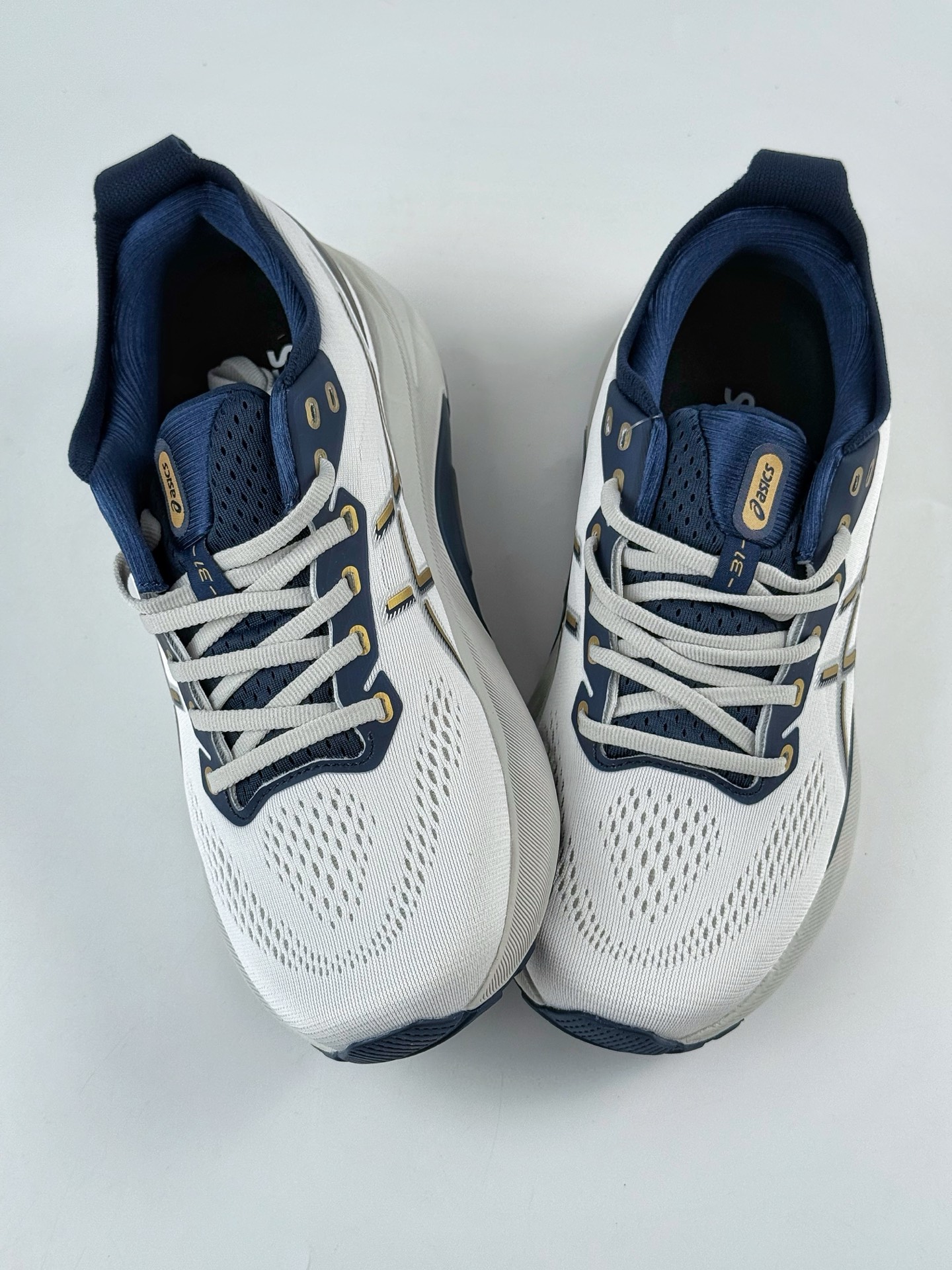 180 Asics Gel-Kayano 31代 运动休闲透气专业跑鞋 1011B995-021