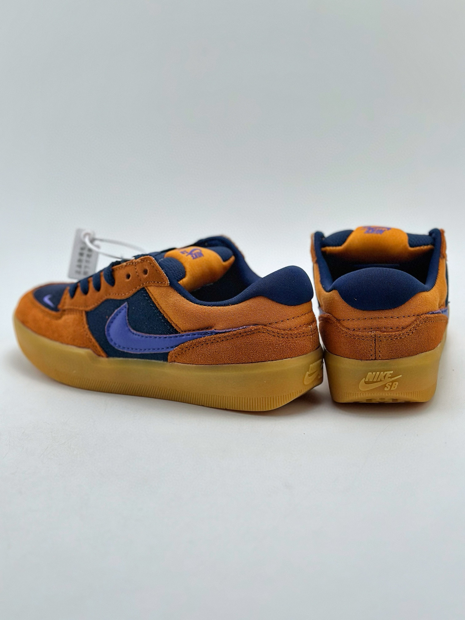 💰220
耐克Nike SB Force 58 纯原版本 黑桔紫
硫化杯底 传统篮球风格 原楦版型
Nike SB Force 58 男/女滑板鞋采用包边设计
经久耐穿 硫化结构则有效提升灵活性
穿上这款创意力作 助你耀动街头
采用帆布和翻毛皮组合材料 融入打孔设计
为你打造彰显经典篮球风范的整体造型
官方货号：DV5477 800TL
Size：36 36.5 37.5 38 38.5 39 40 40.5 41 42 42.5 43 44 45