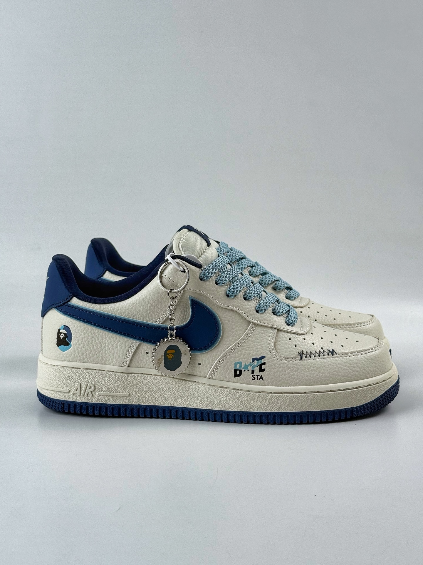 260 Nike Air Force 1 Low 07 x BAPE 米蓝满天星 KB1688-002-Chinese UA Cheap High Quatity Brand Clothes Bags handbags Sneakers wholesale wholesaler seller from China Factory suppliers Fashion Clothing Shoes best Quality Beautiful Price 260 Nike Air Force 1 Low 07 x BAPE 米蓝满天星 KB1688-002