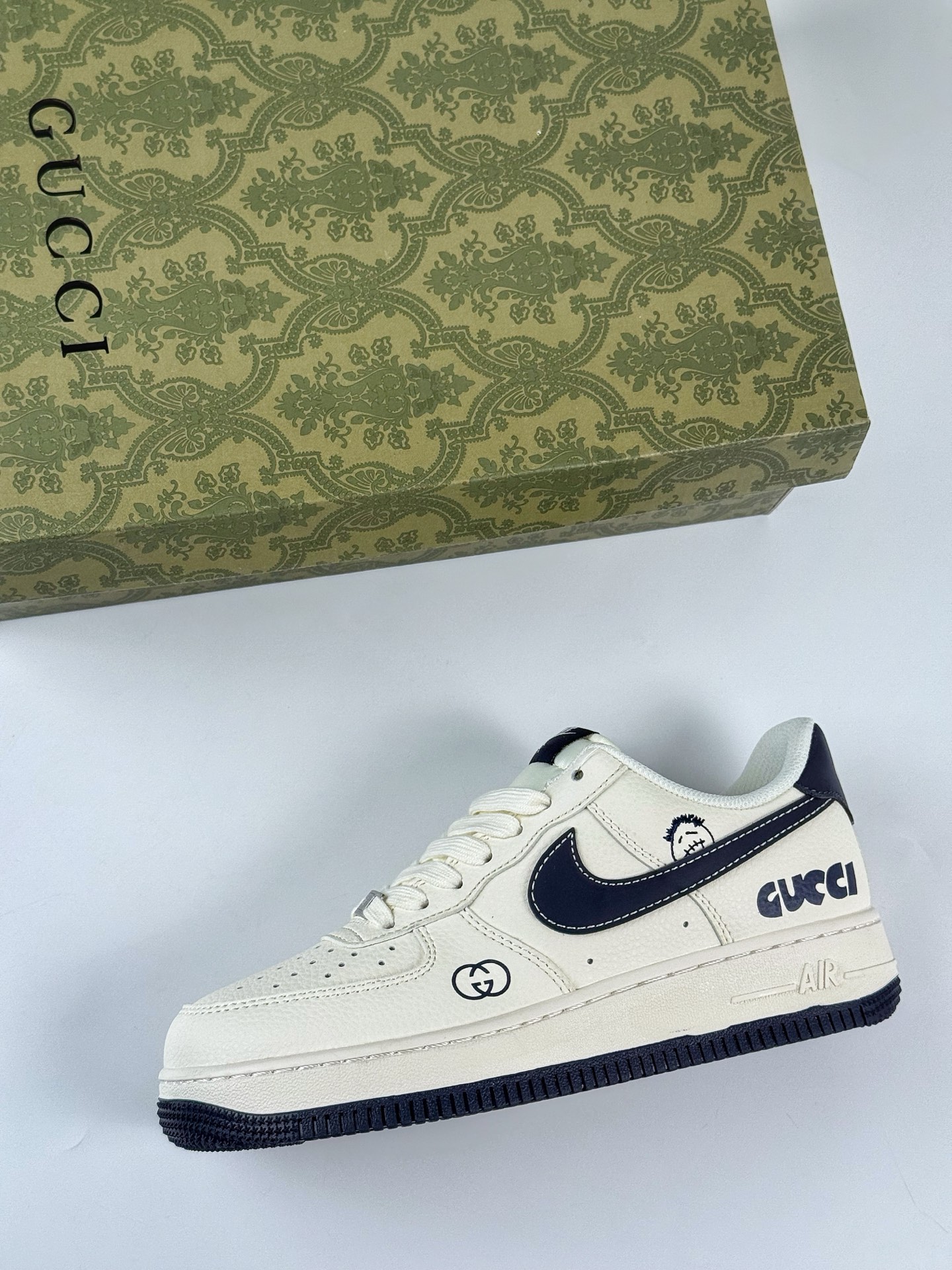 260 Nike Air Force 1 Low 07 x GUCCI 米黑 QW5836-006