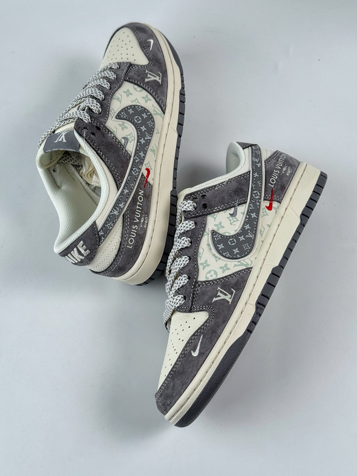 280 Nike SB Dunk Low x Louis Vuitton 灰白三小勾满天星 YX5066-361